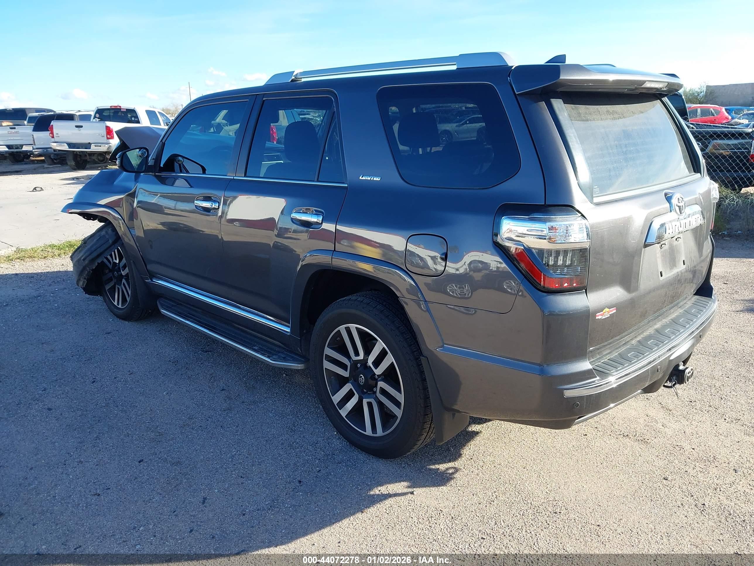 TOYOTA 4RUNNER image 3