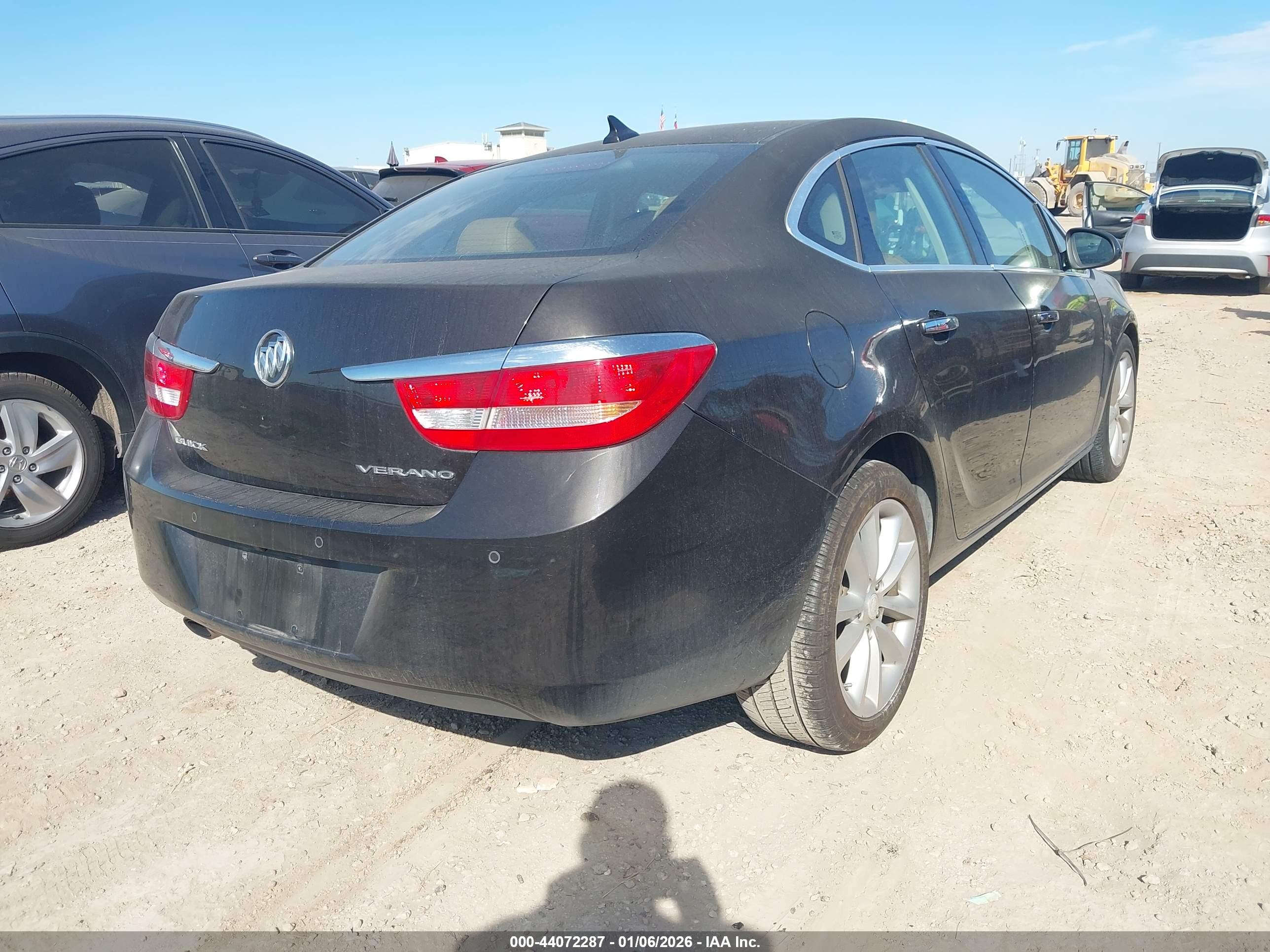 BUICK VERANO image 4