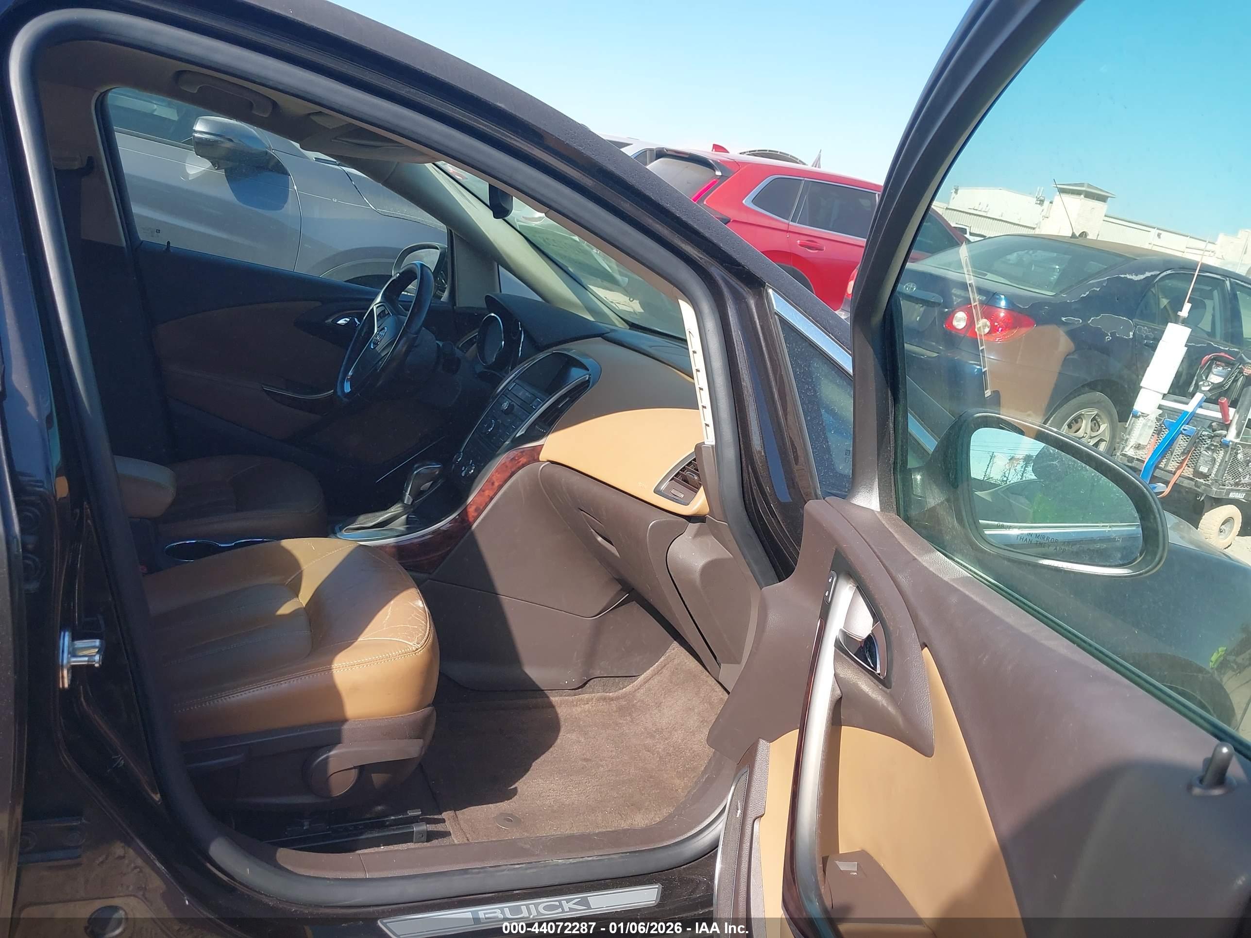 BUICK VERANO image 5