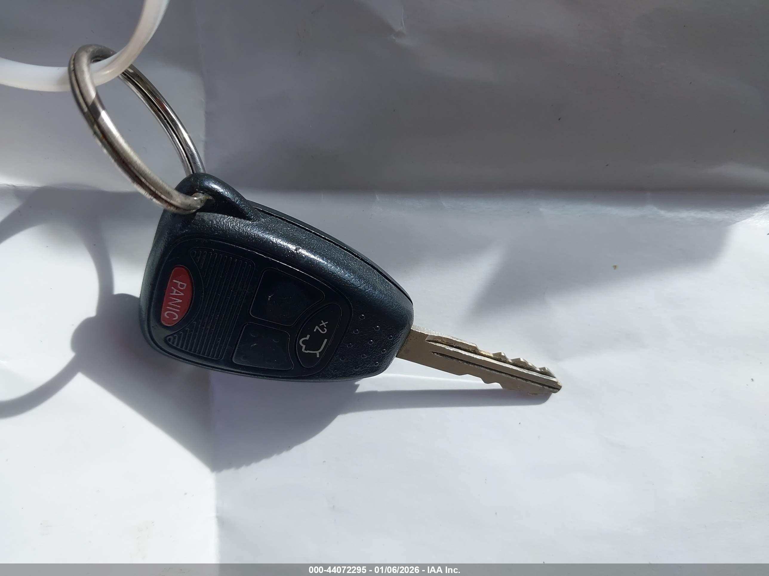 JEEP LIBERTY image 11