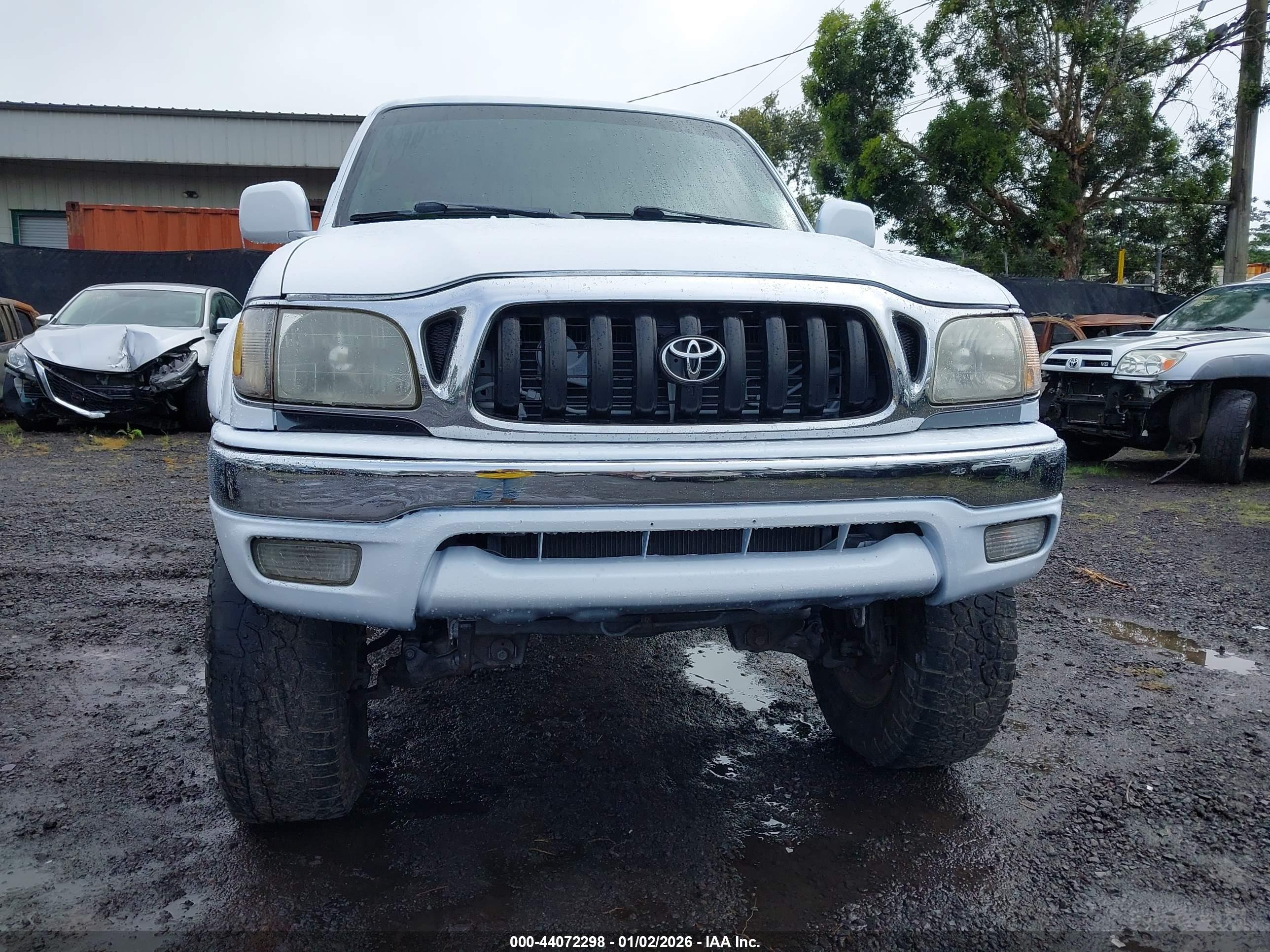 TOYOTA TACOMA image 6