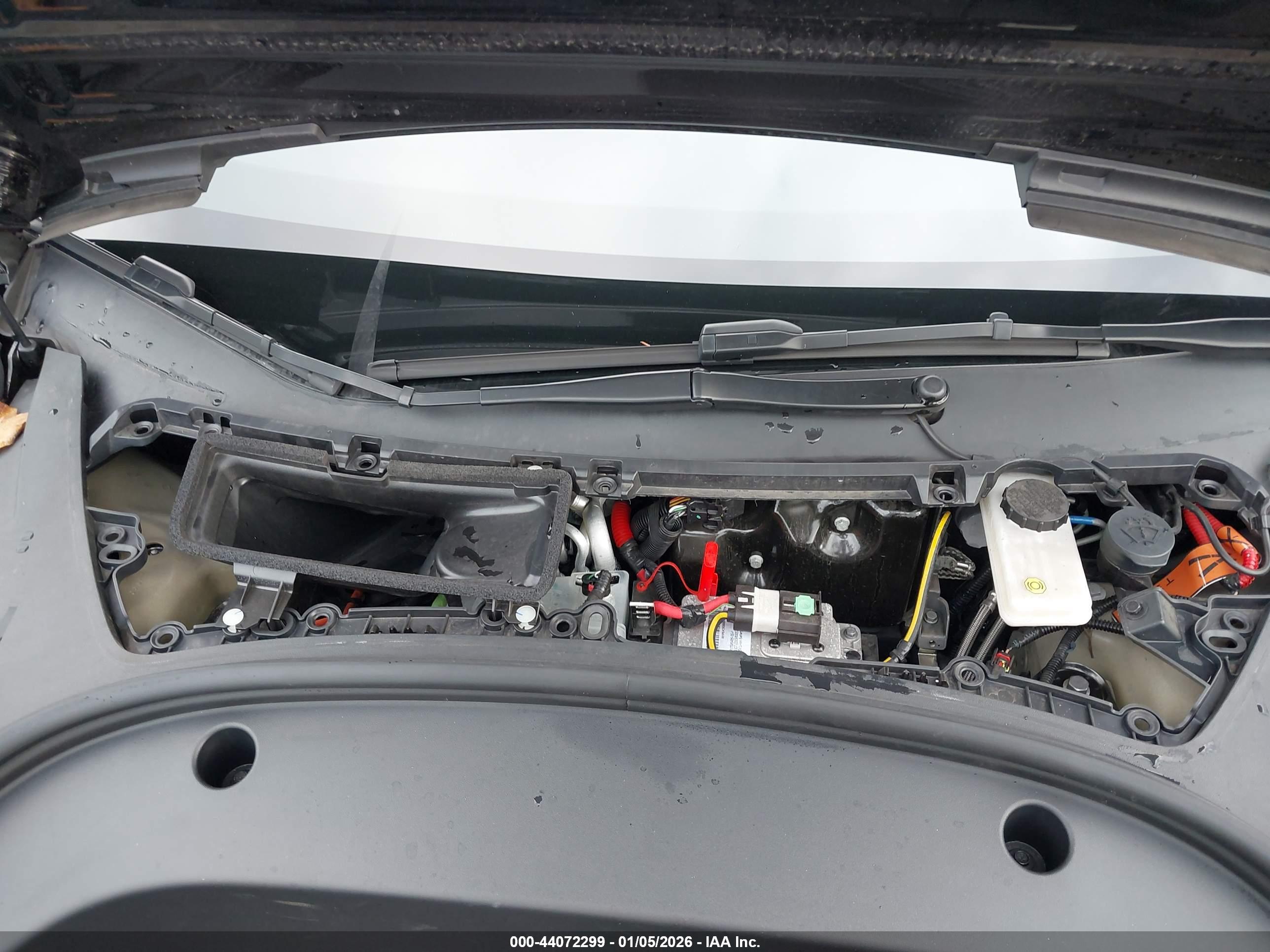 TESLA MODEL image 10