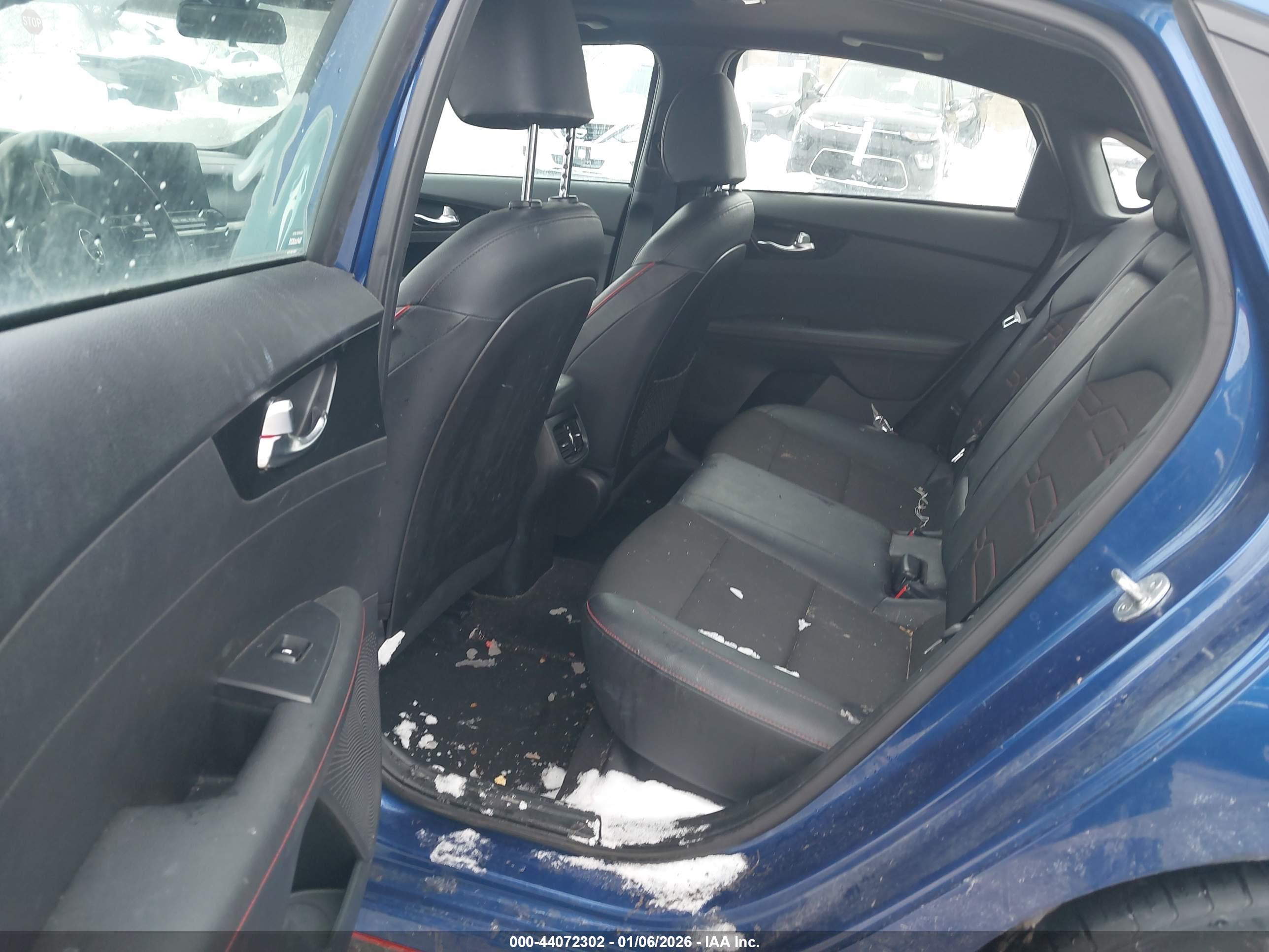 KIA FORTE image 8