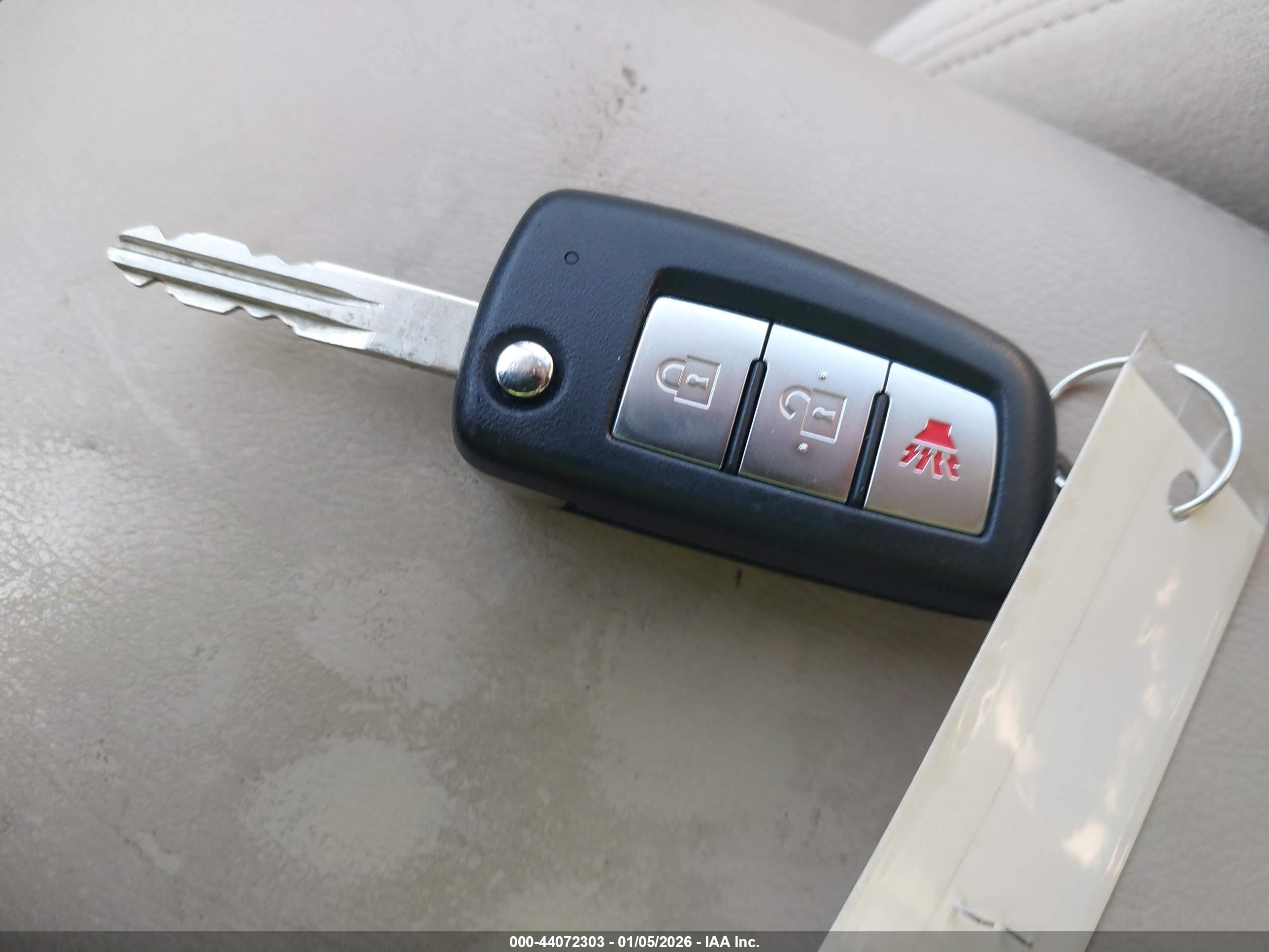 NISSAN ROGUE image 11