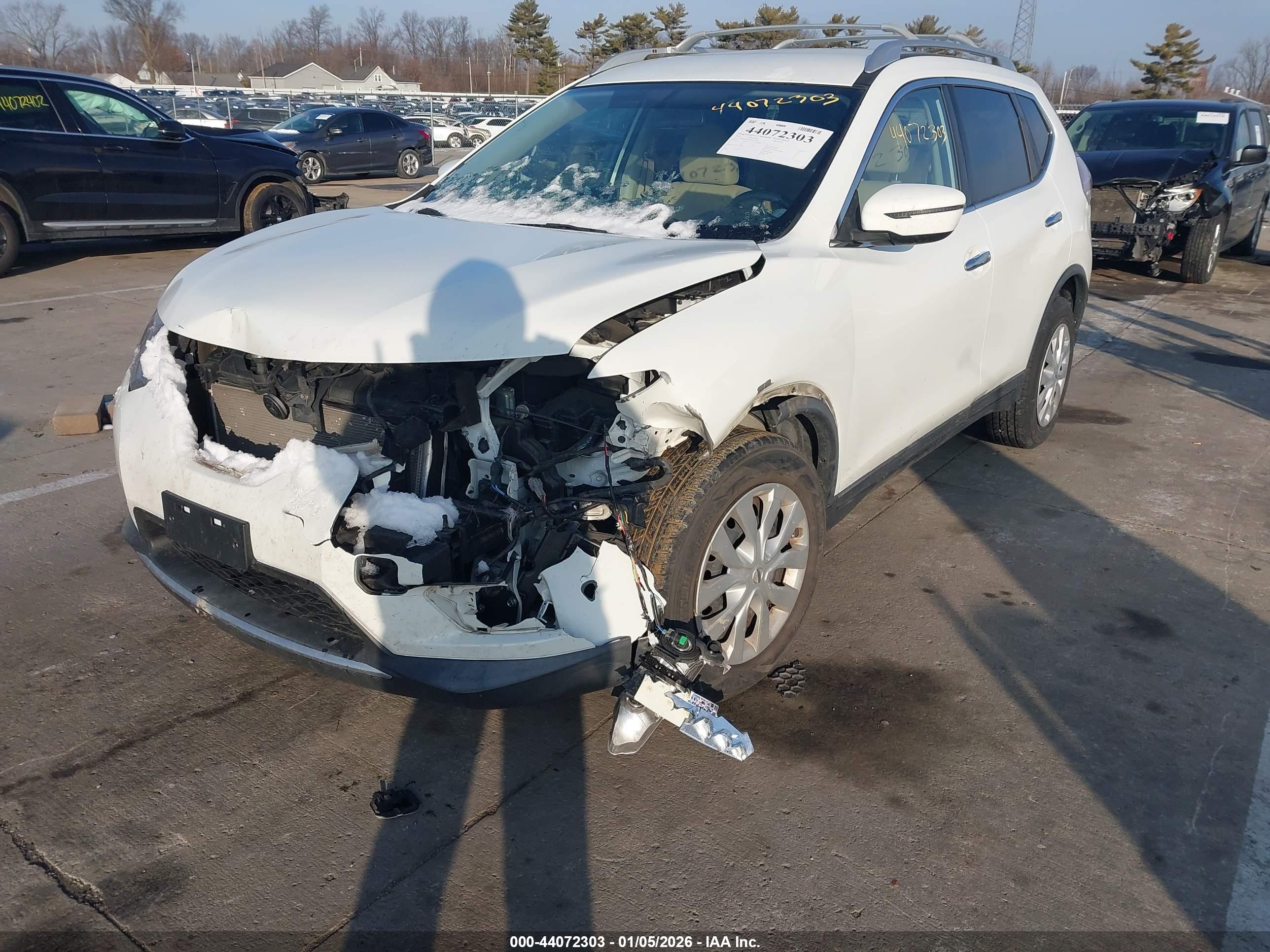 NISSAN ROGUE image 2
