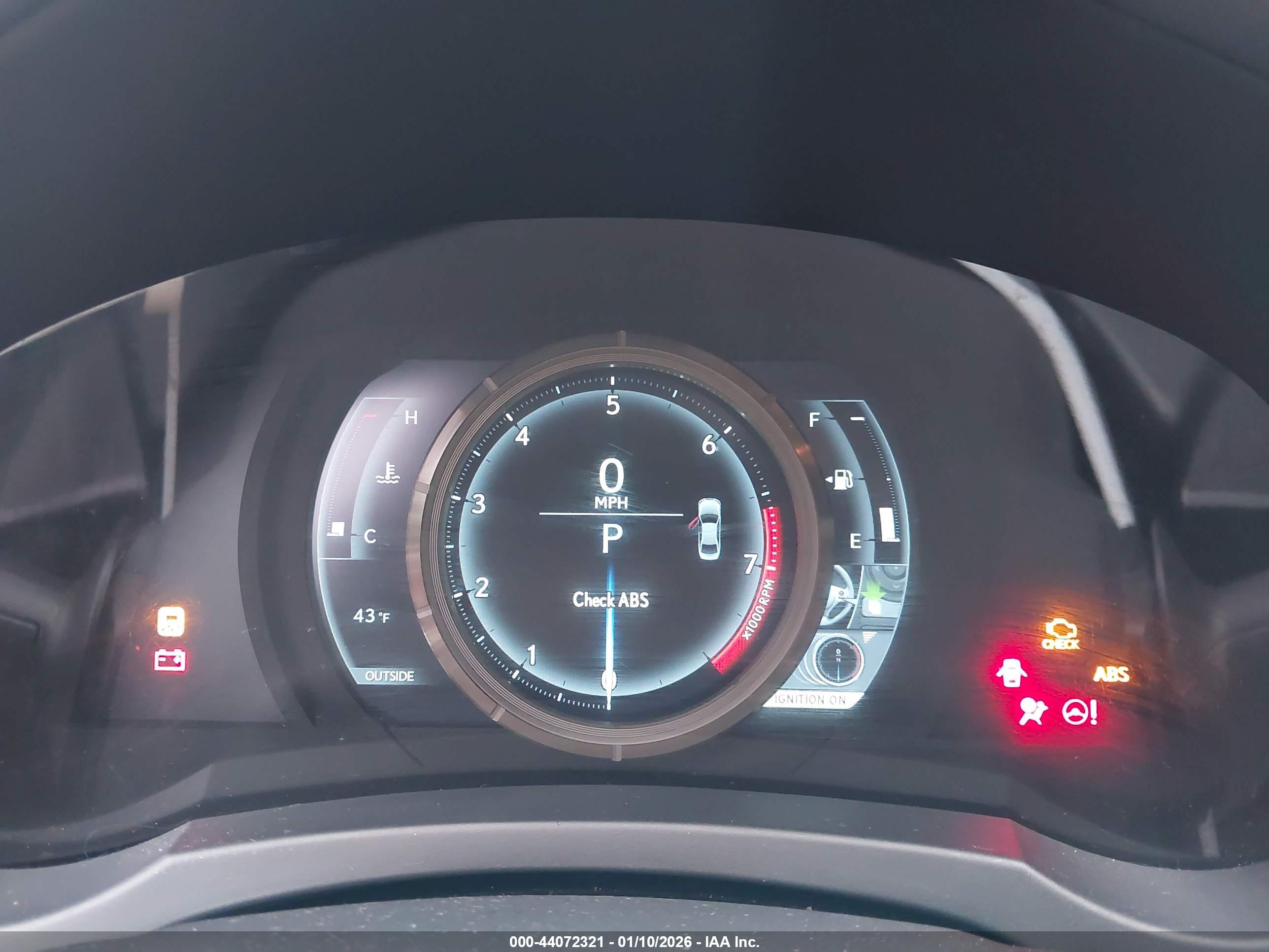 LEXUS IS image 7