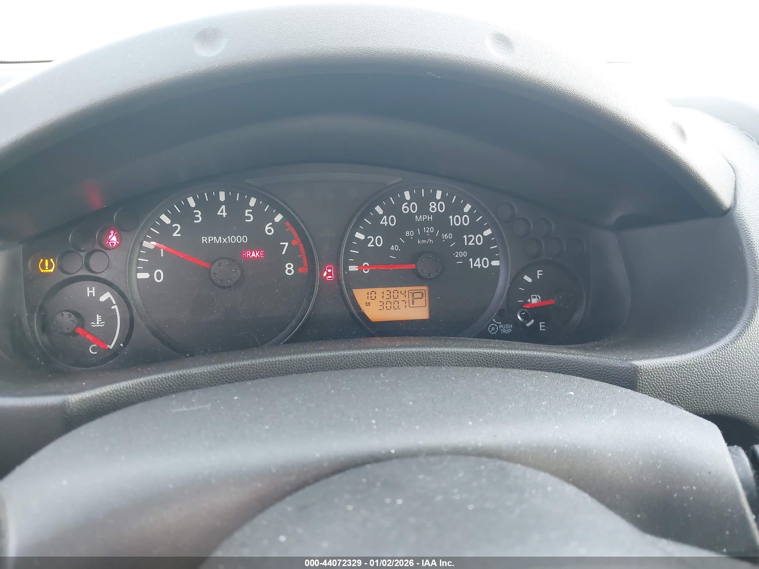 NISSAN FRONTIER image 7