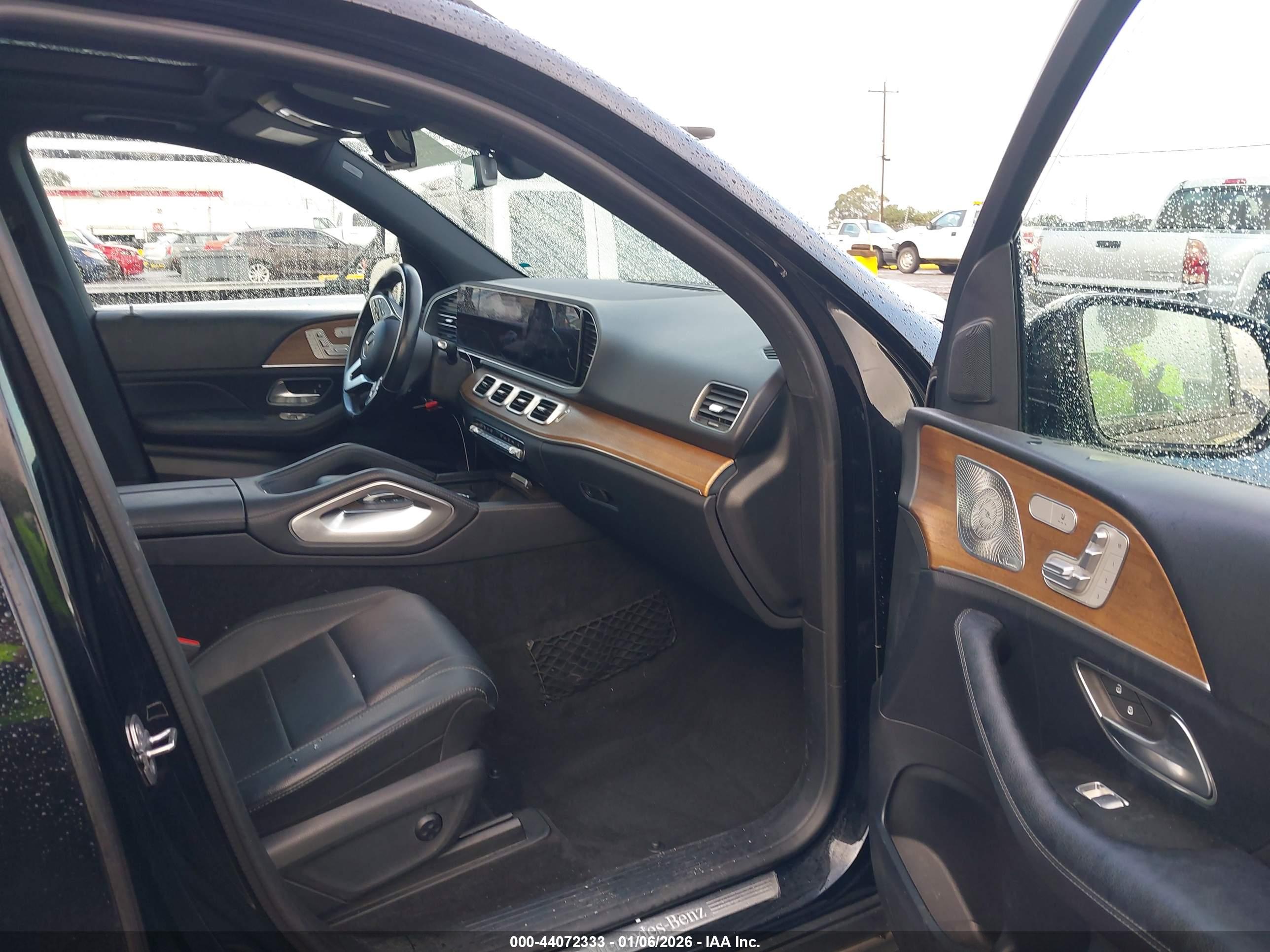 MERCEDES-BENZ GLE image 5