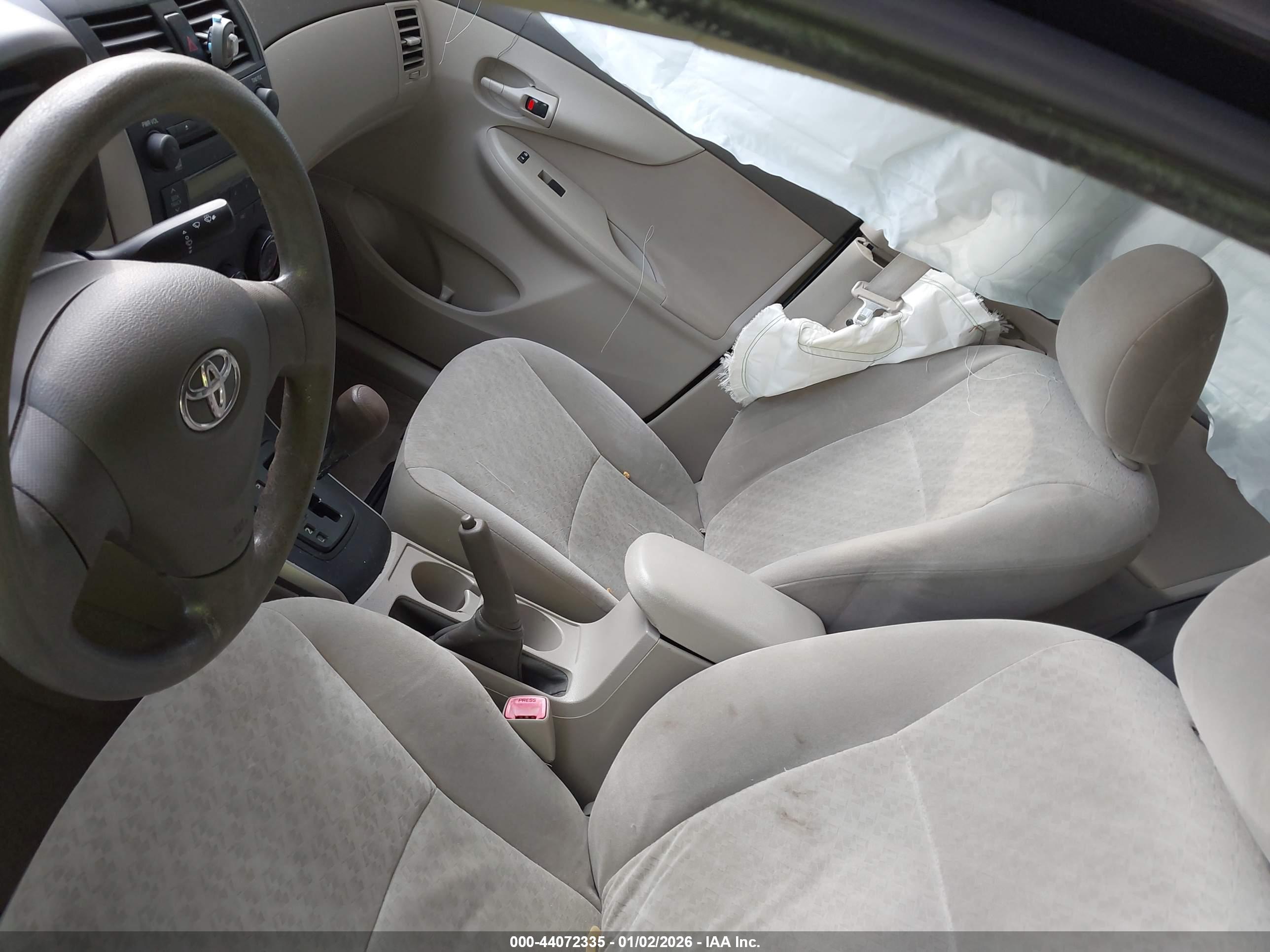 TOYOTA COROLLA image 5