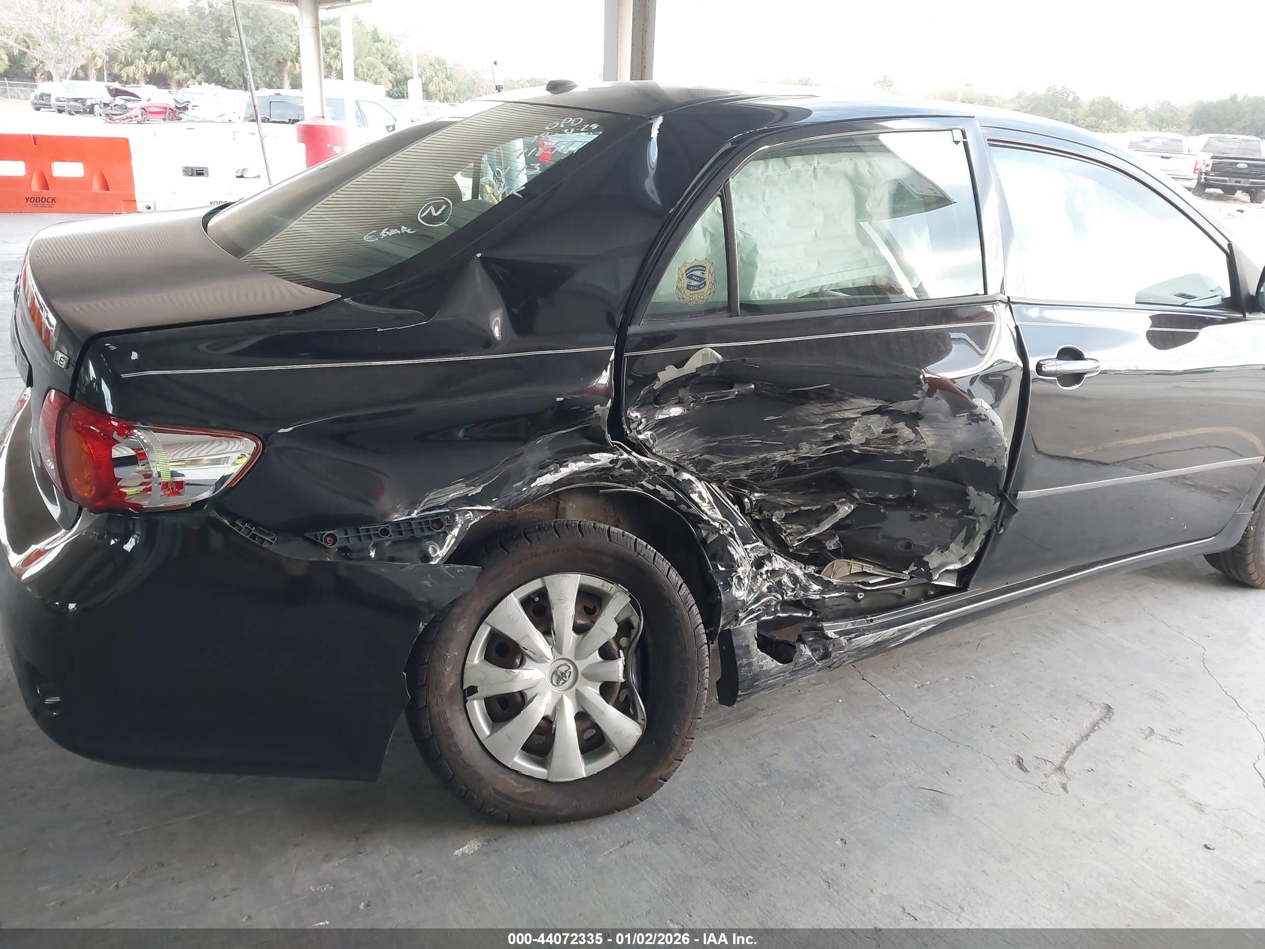 TOYOTA COROLLA image 6