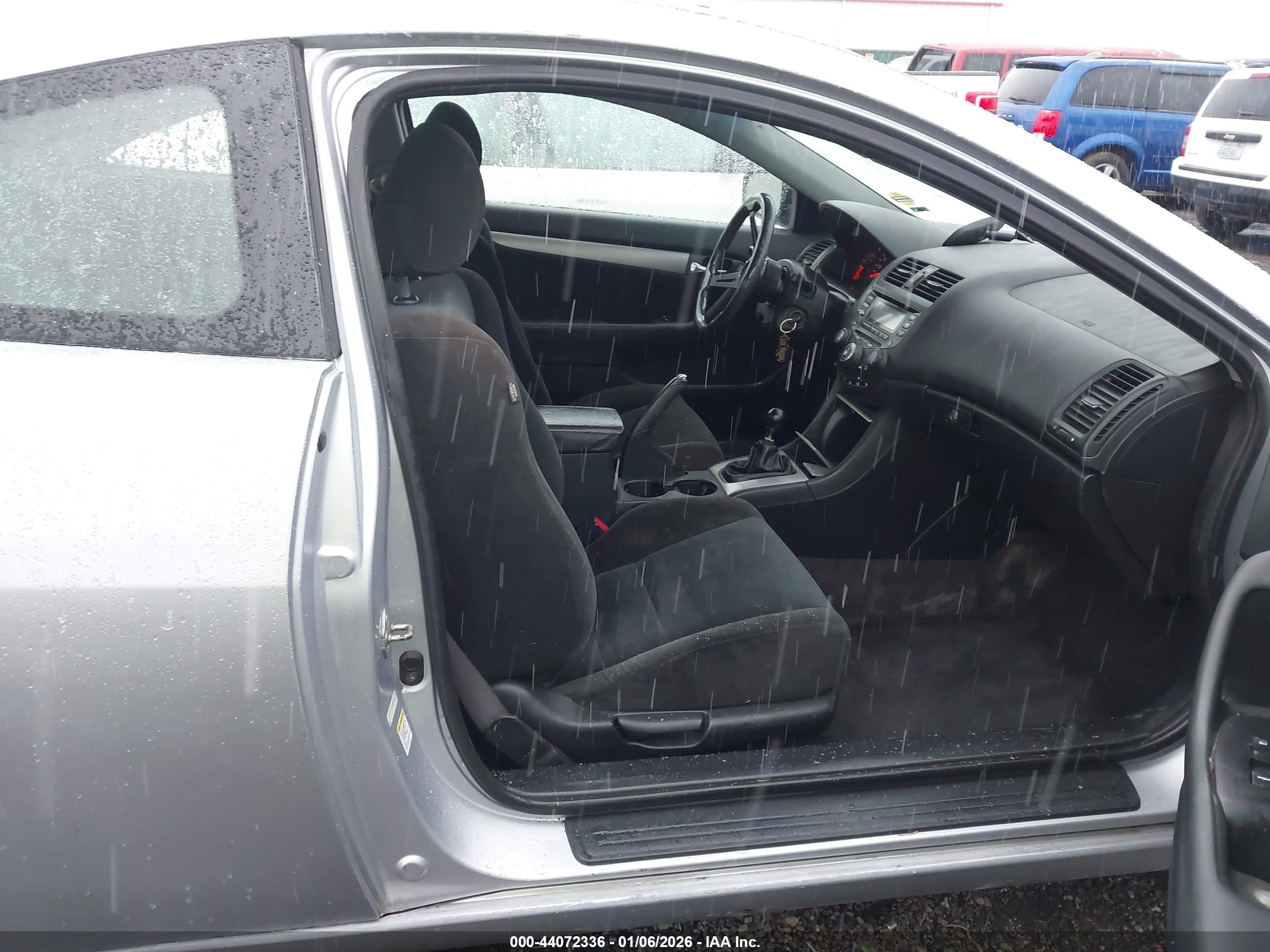 HONDA ACCORD image 5