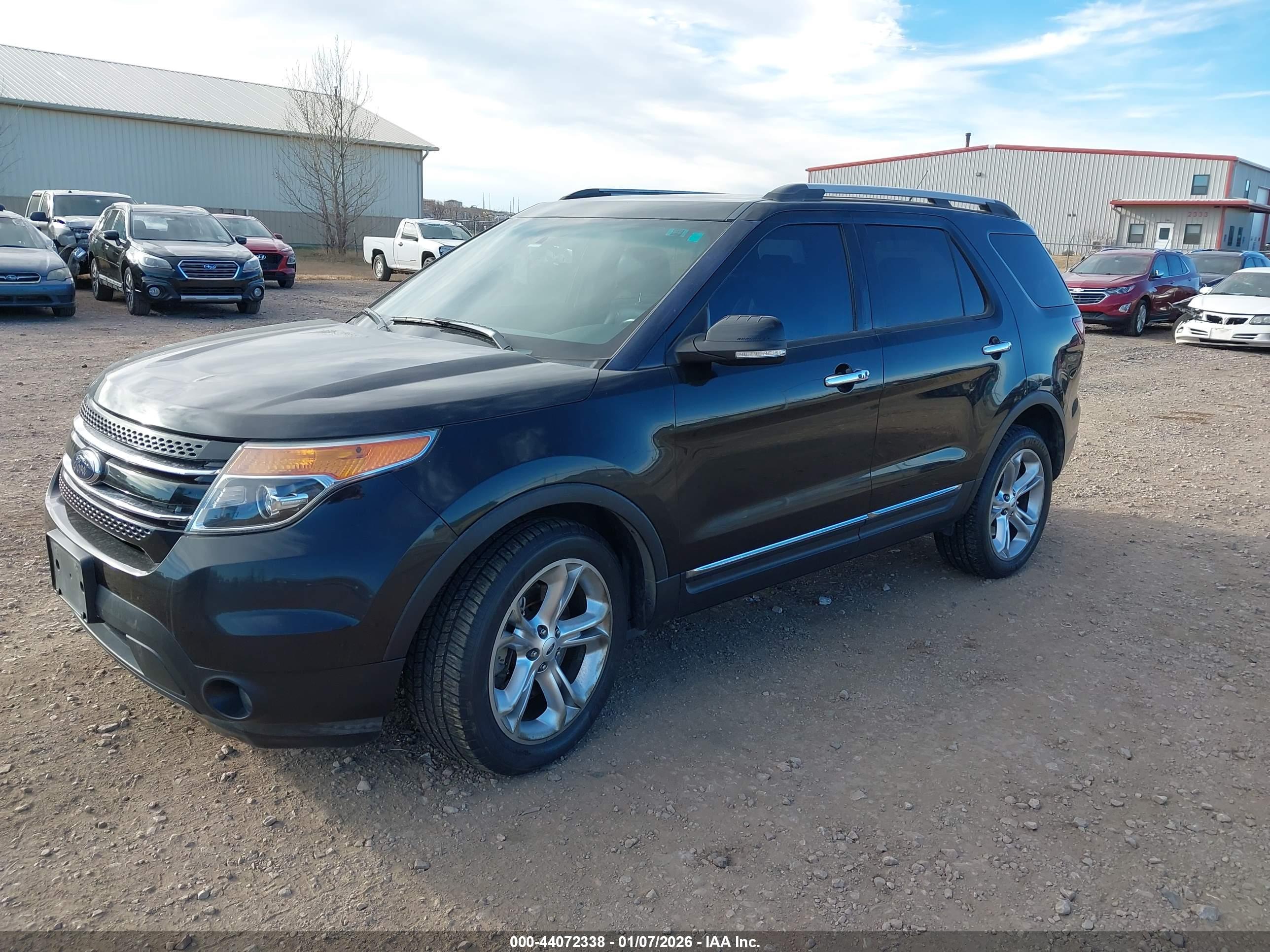 FORD EXPLORER image 2