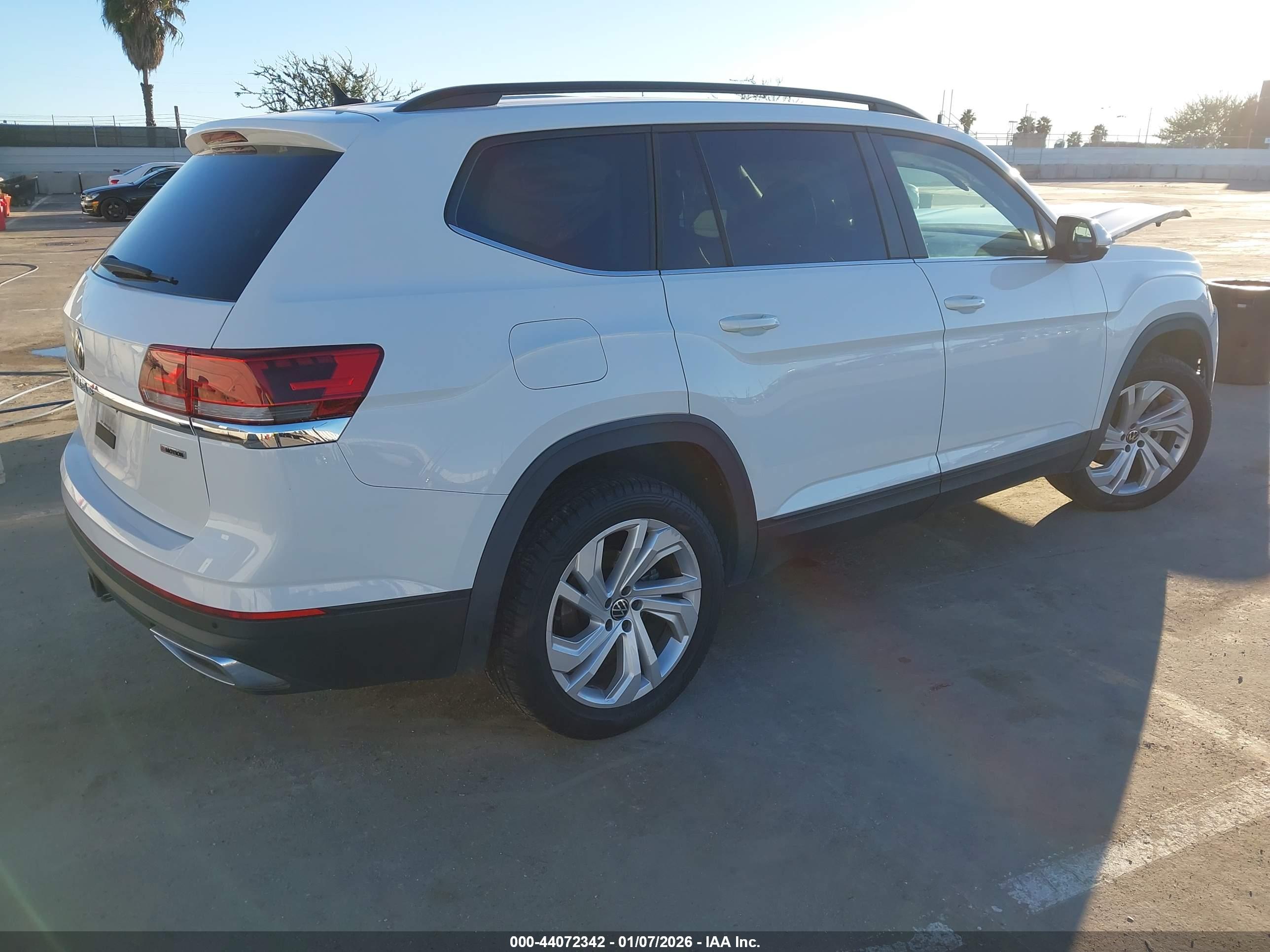 VOLKSWAGEN ATLAS image 4