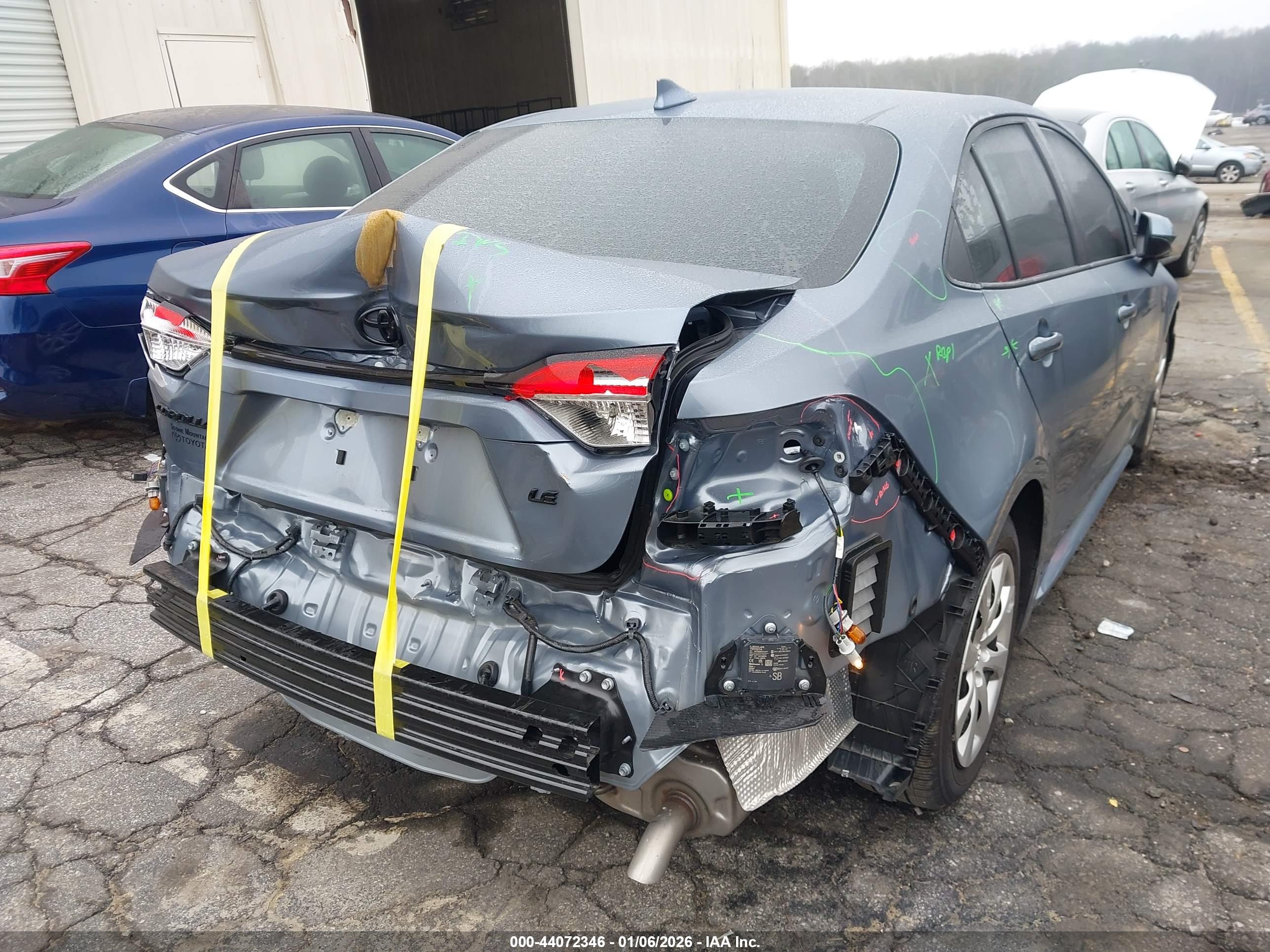 TOYOTA COROLLA image 4