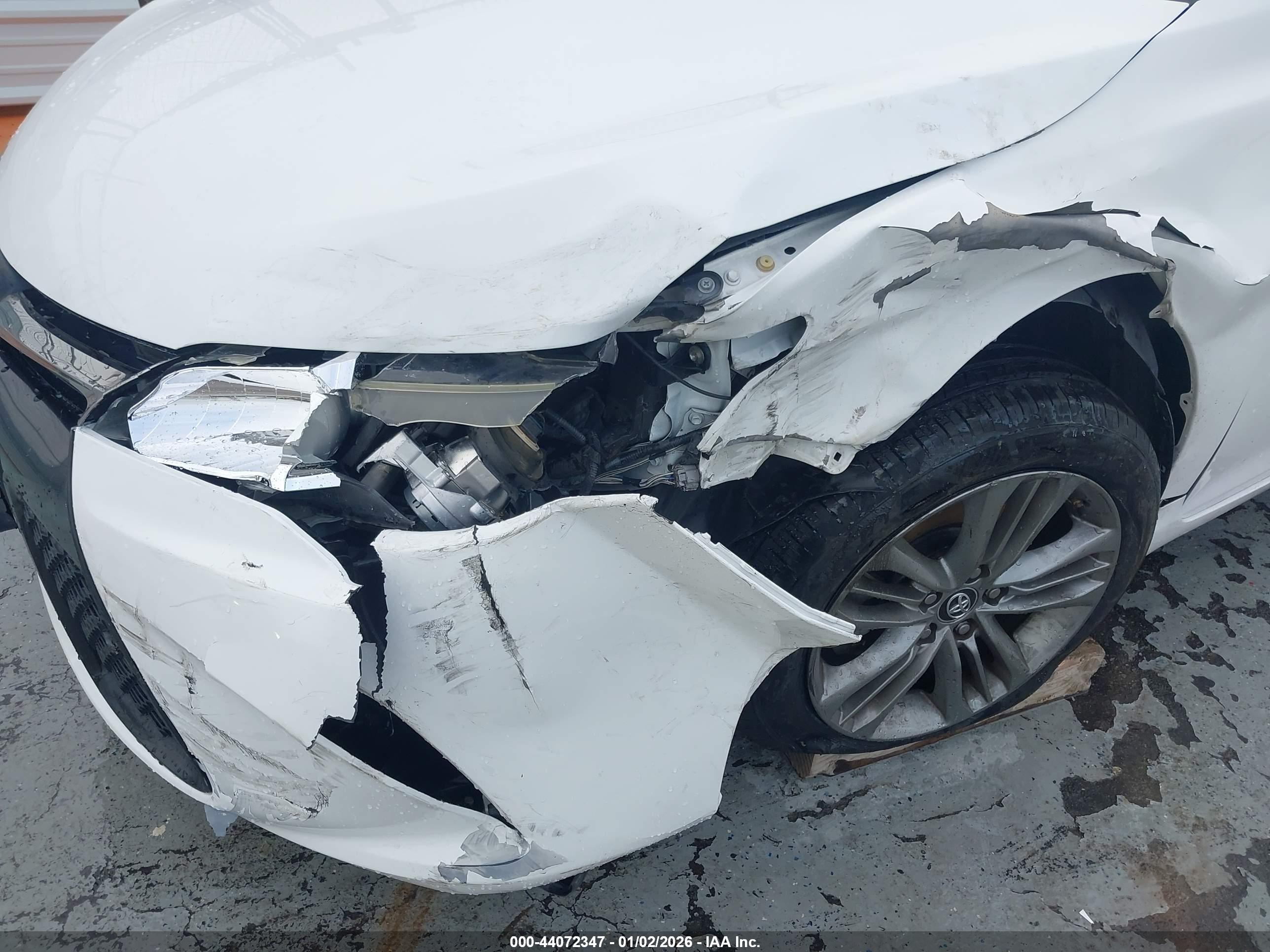 TOYOTA CAMRY image 6