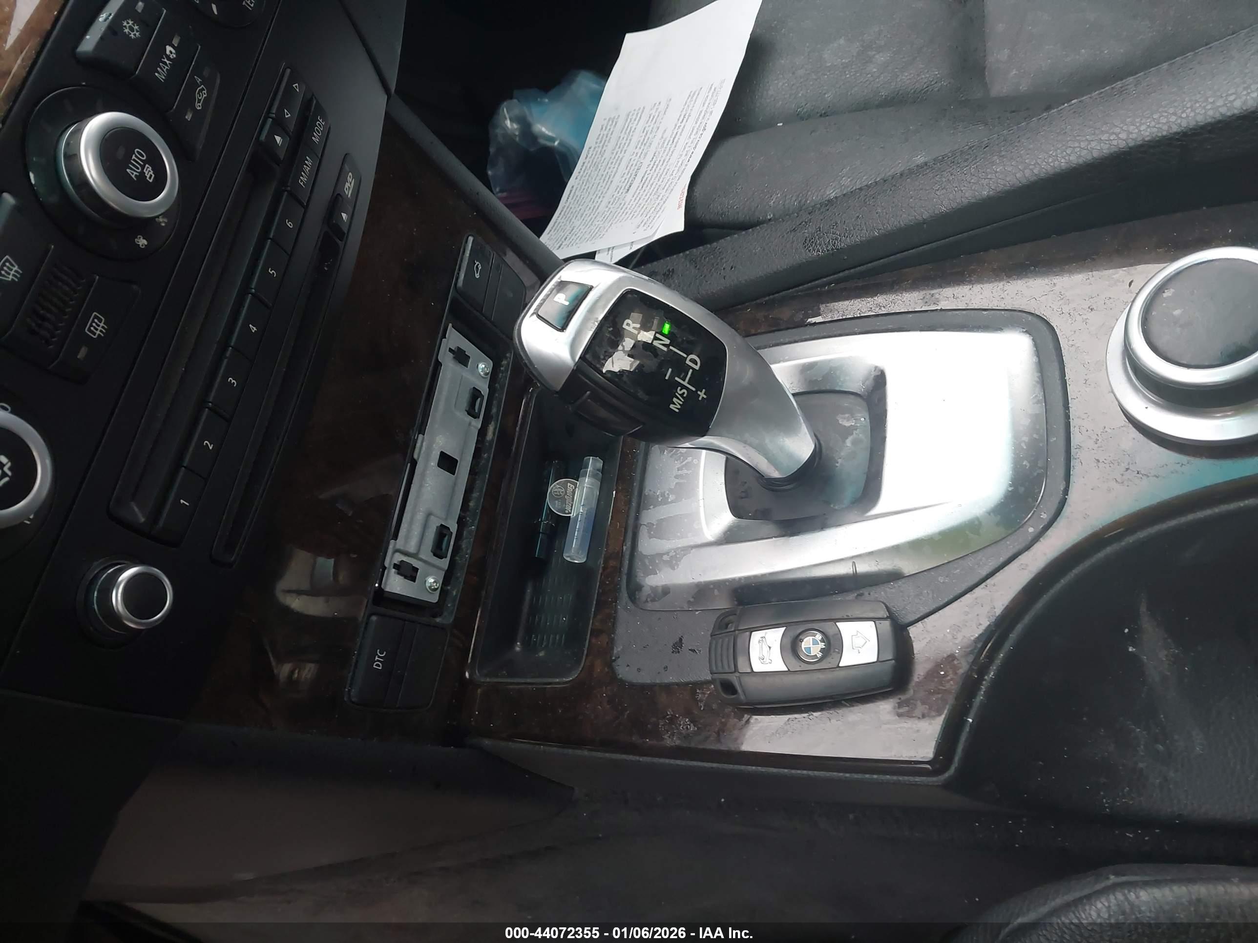 BMW 528I image 11