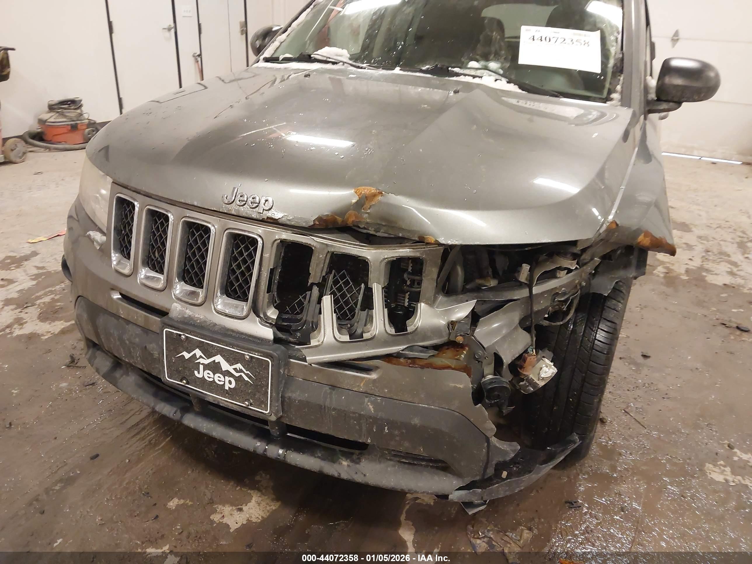 JEEP COMPASS image 6