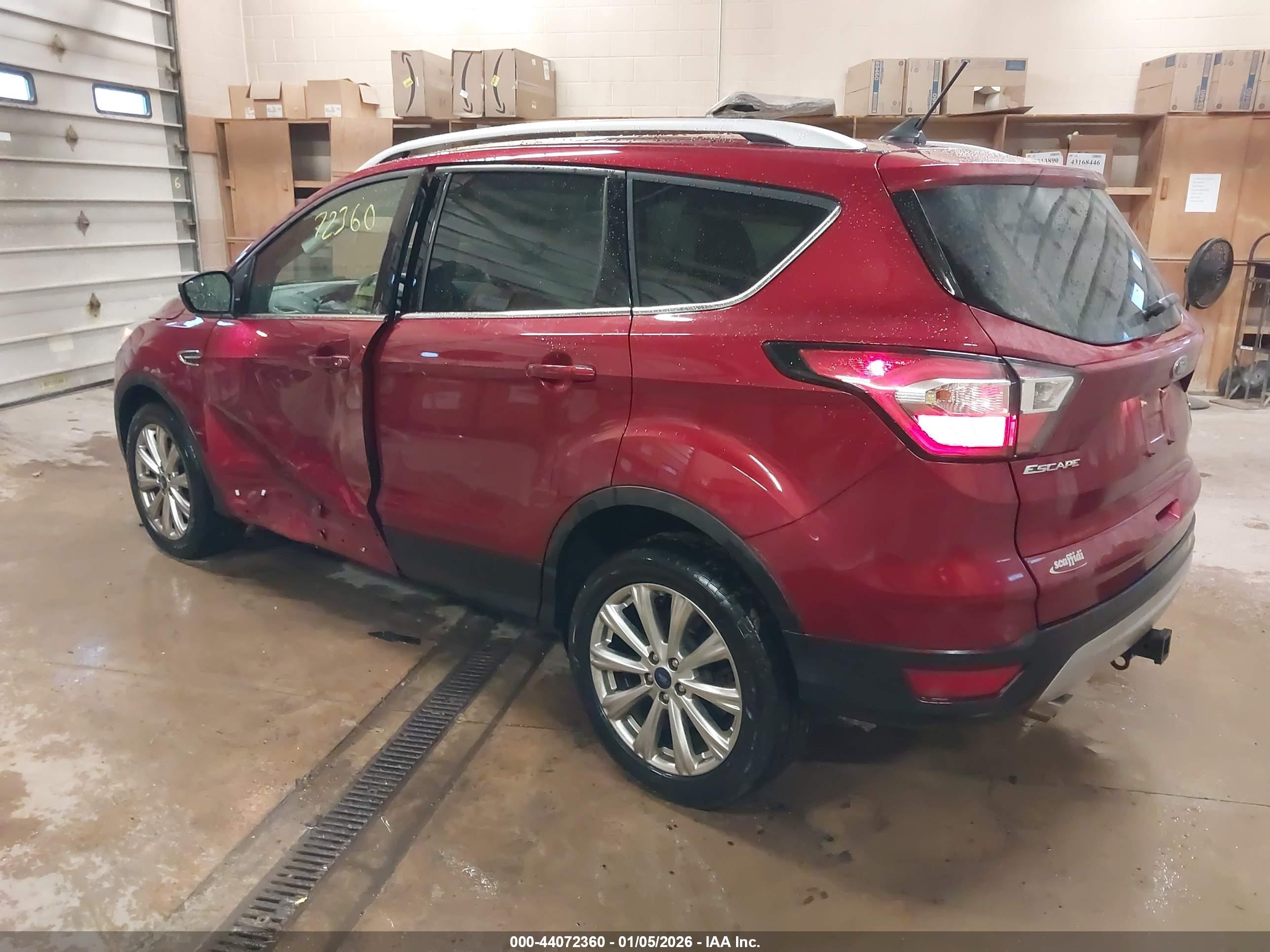 FORD ESCAPE image 3