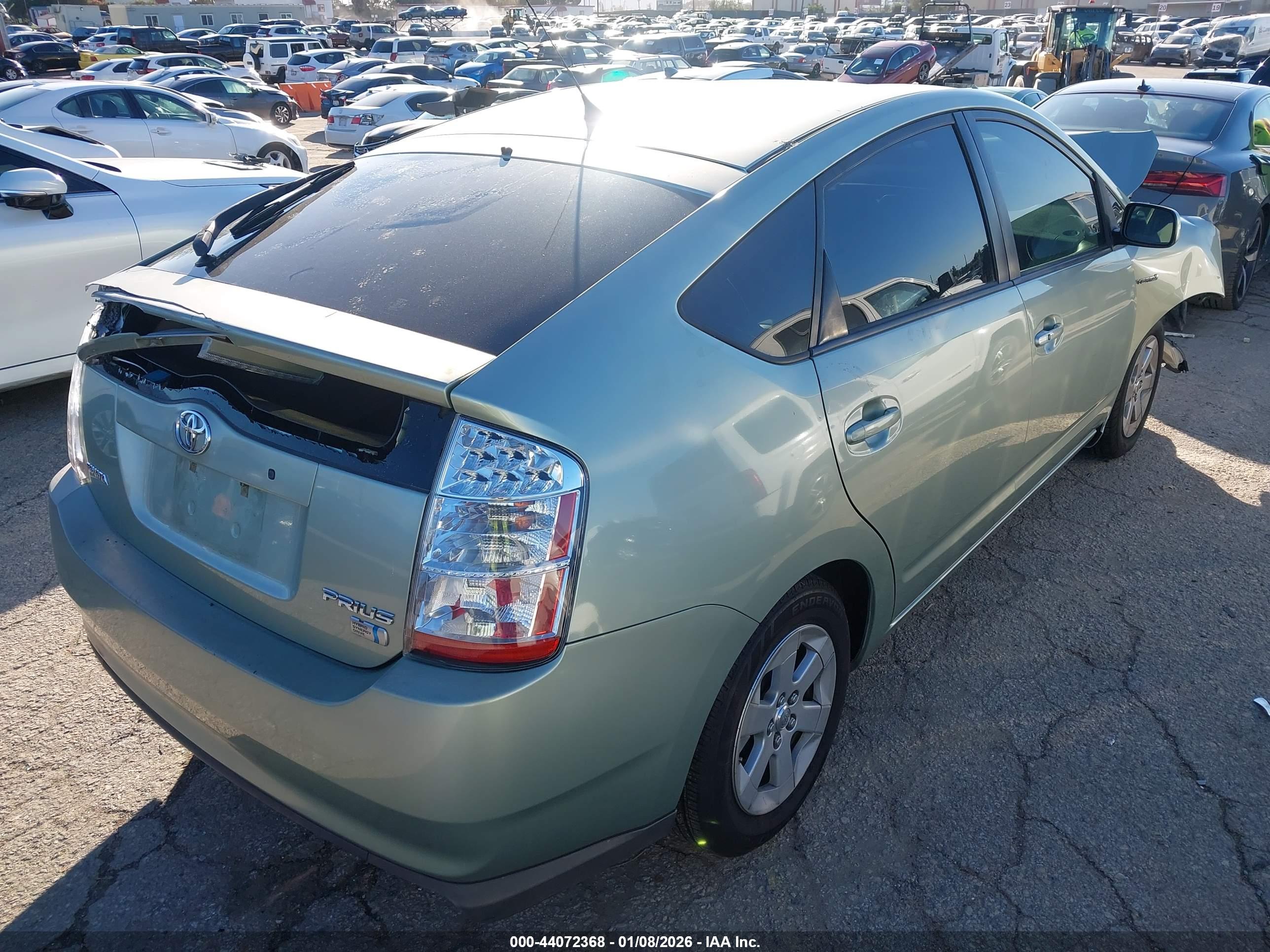 TOYOTA PRIUS image 4