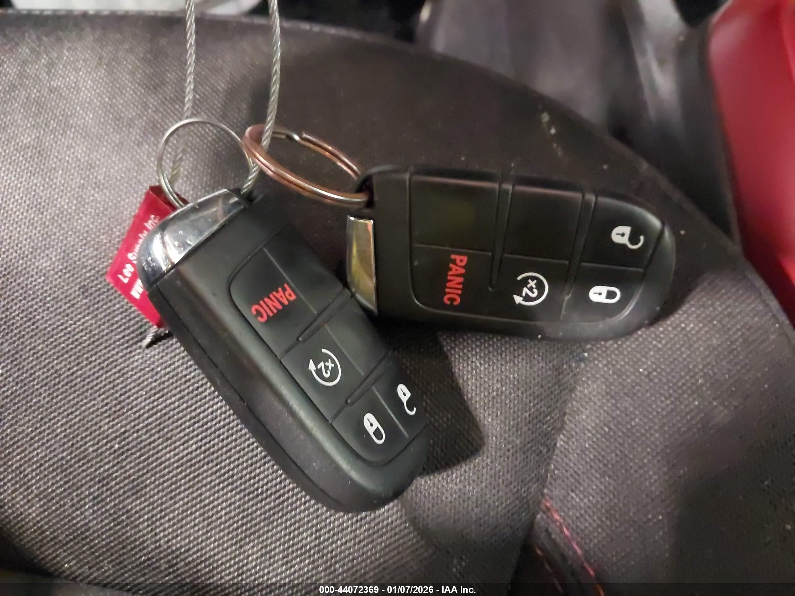 JEEP RENEGADE image 11