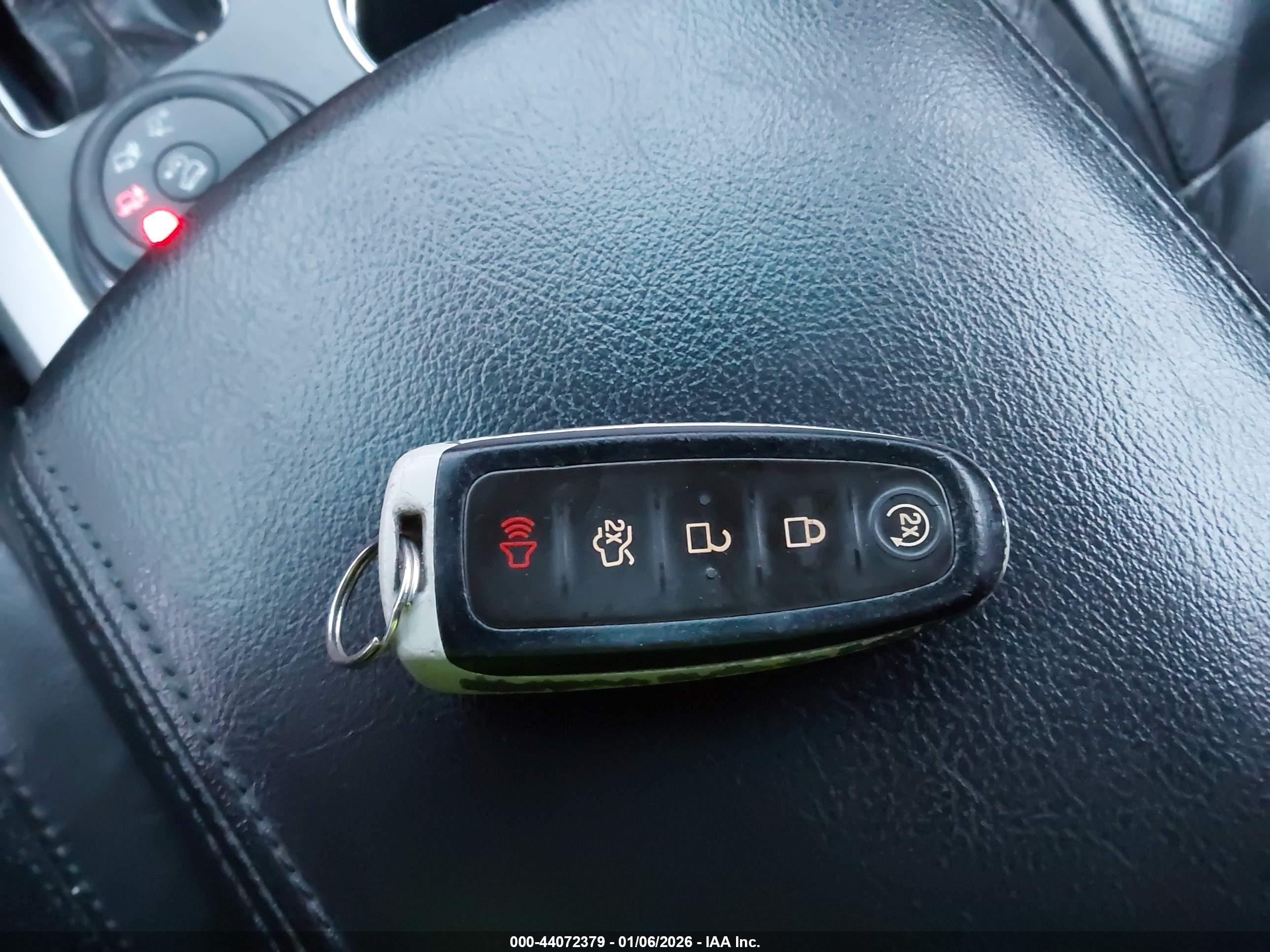 FORD EXPLORER image 11