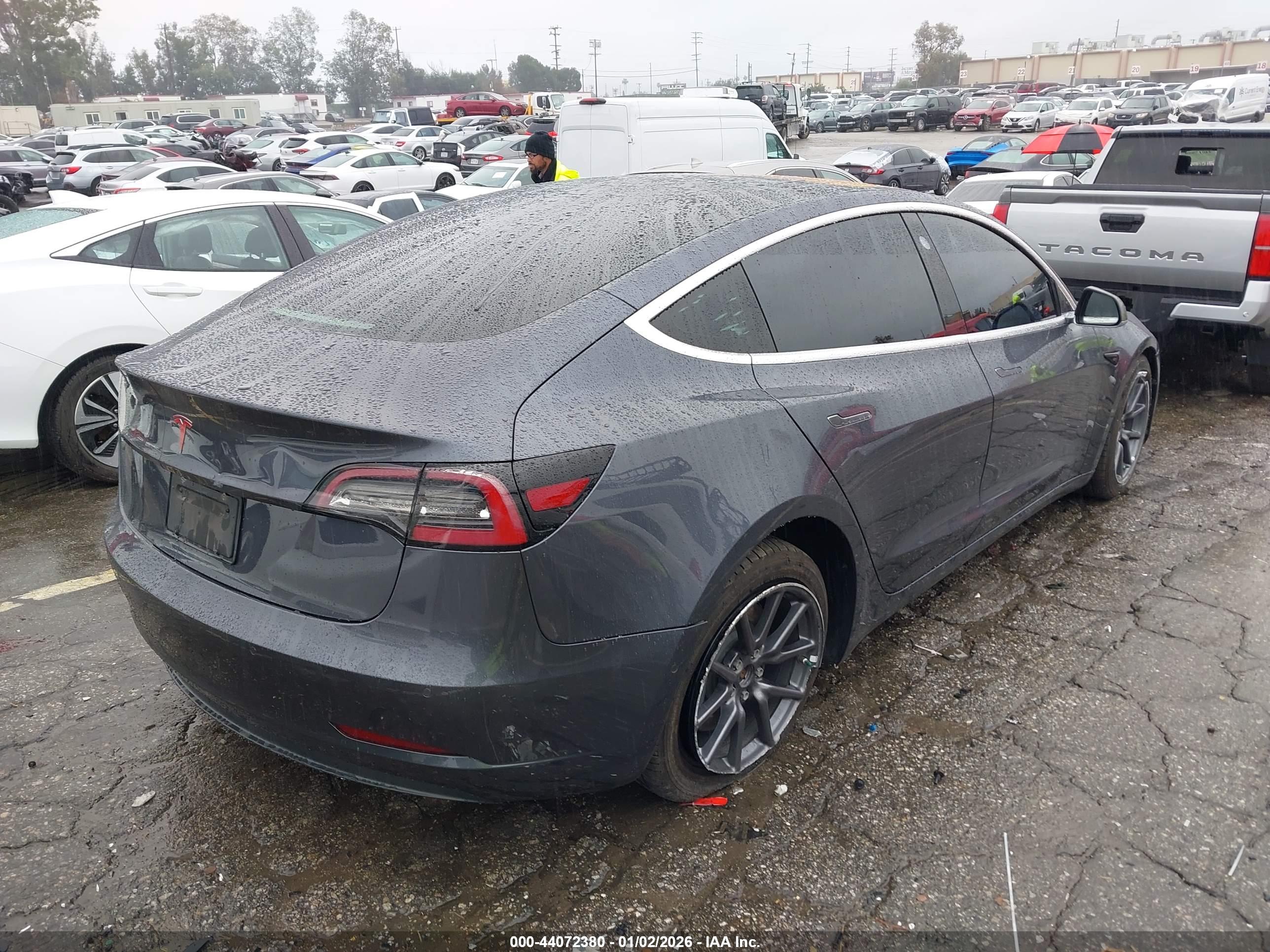 TESLA MODEL image 4