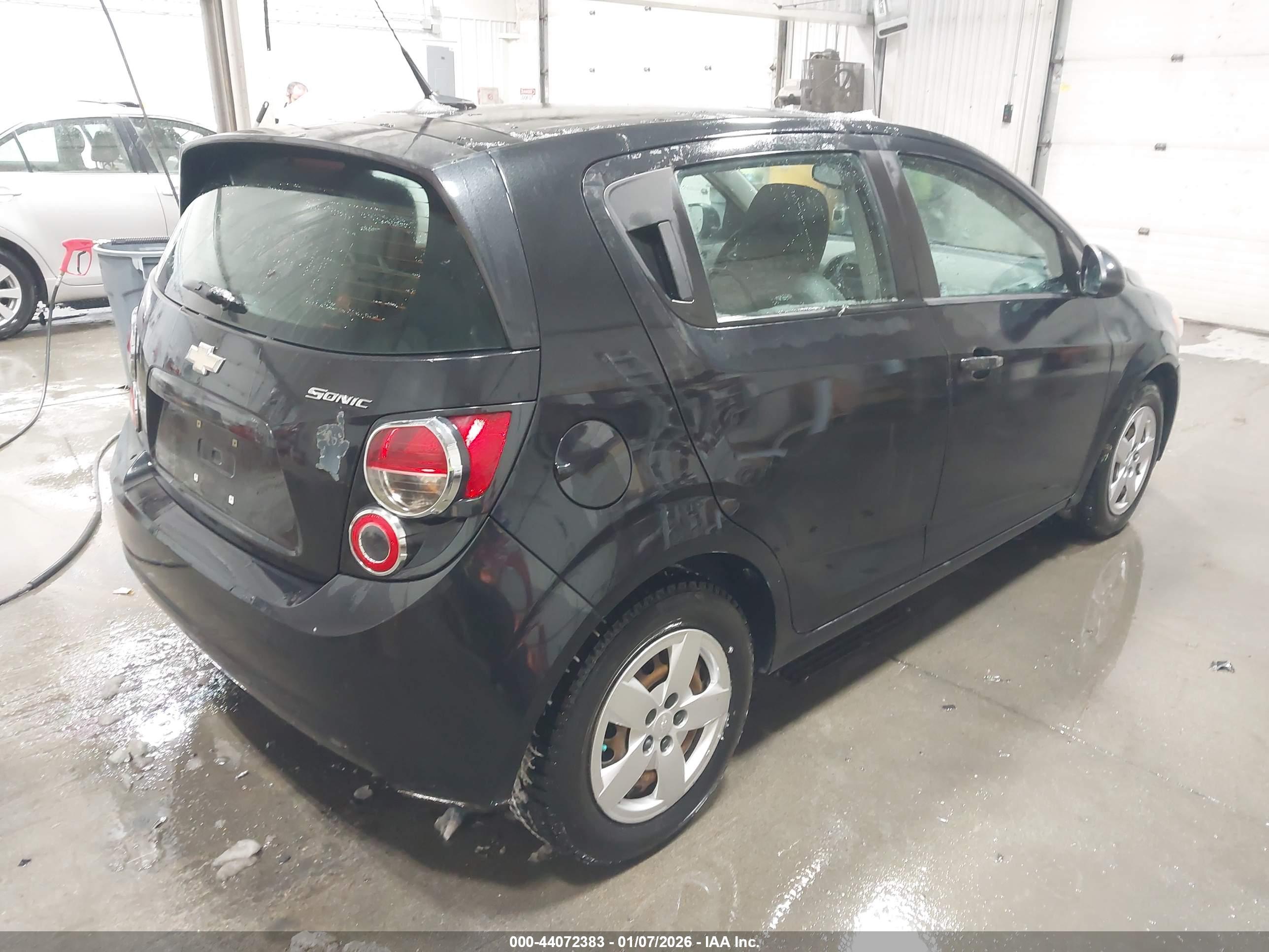 CHEVROLET SONIC image 4