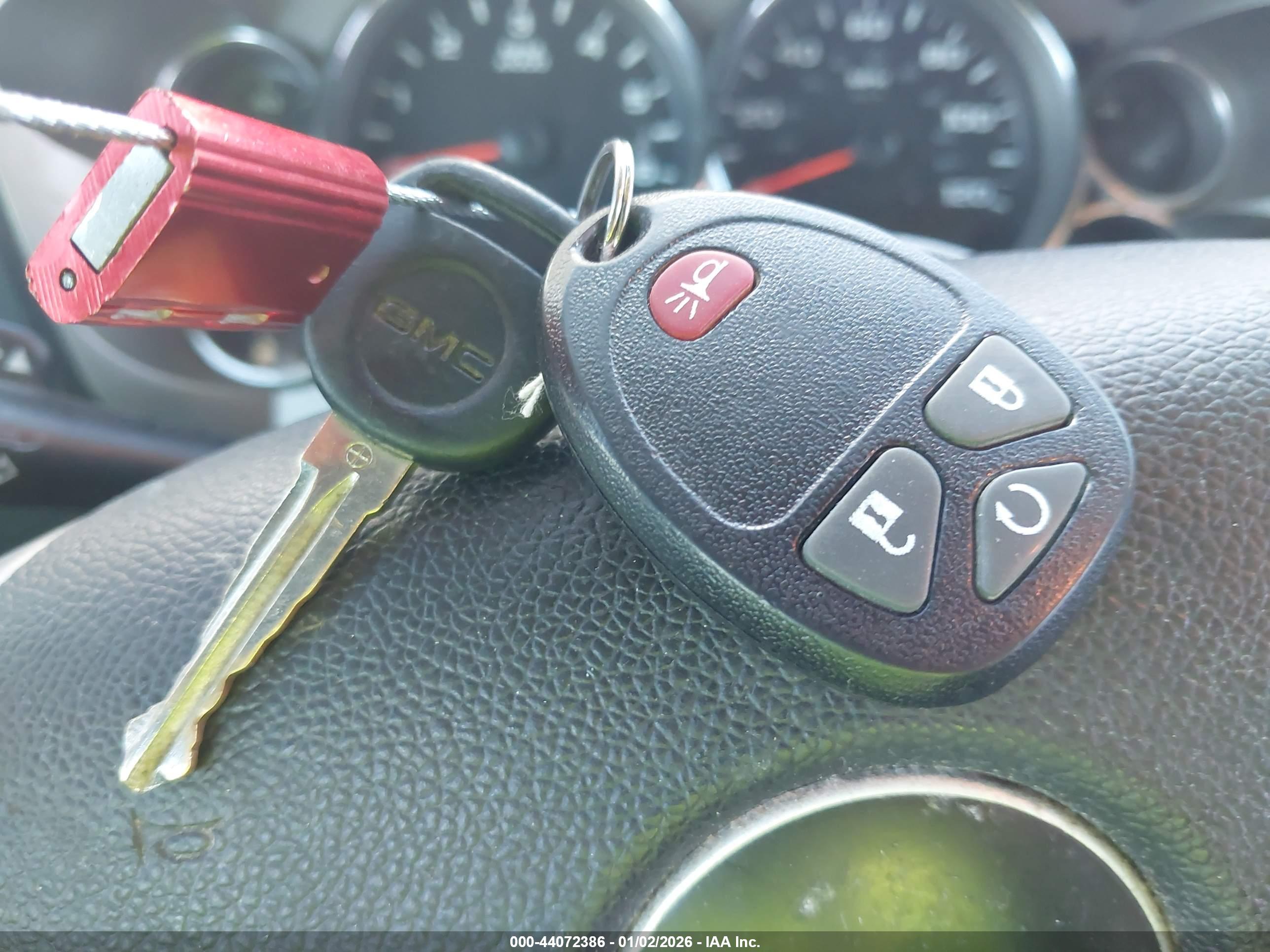 GMC SIERRA image 11