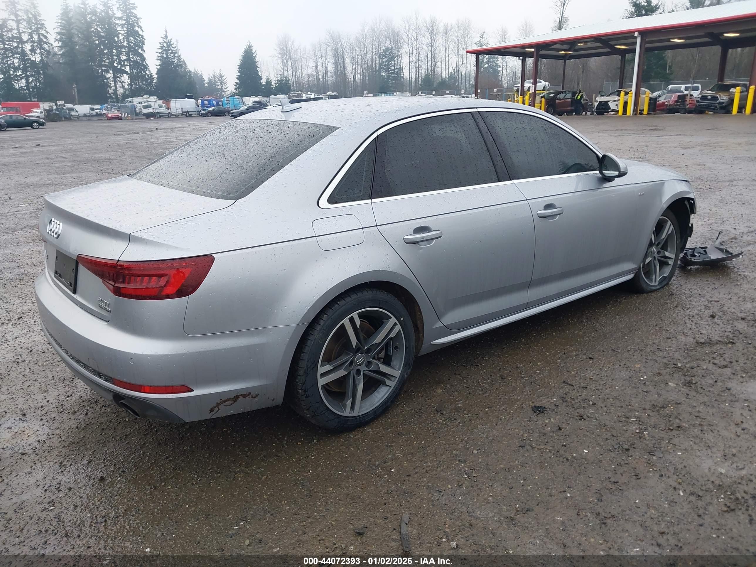 AUDI A4 image 4