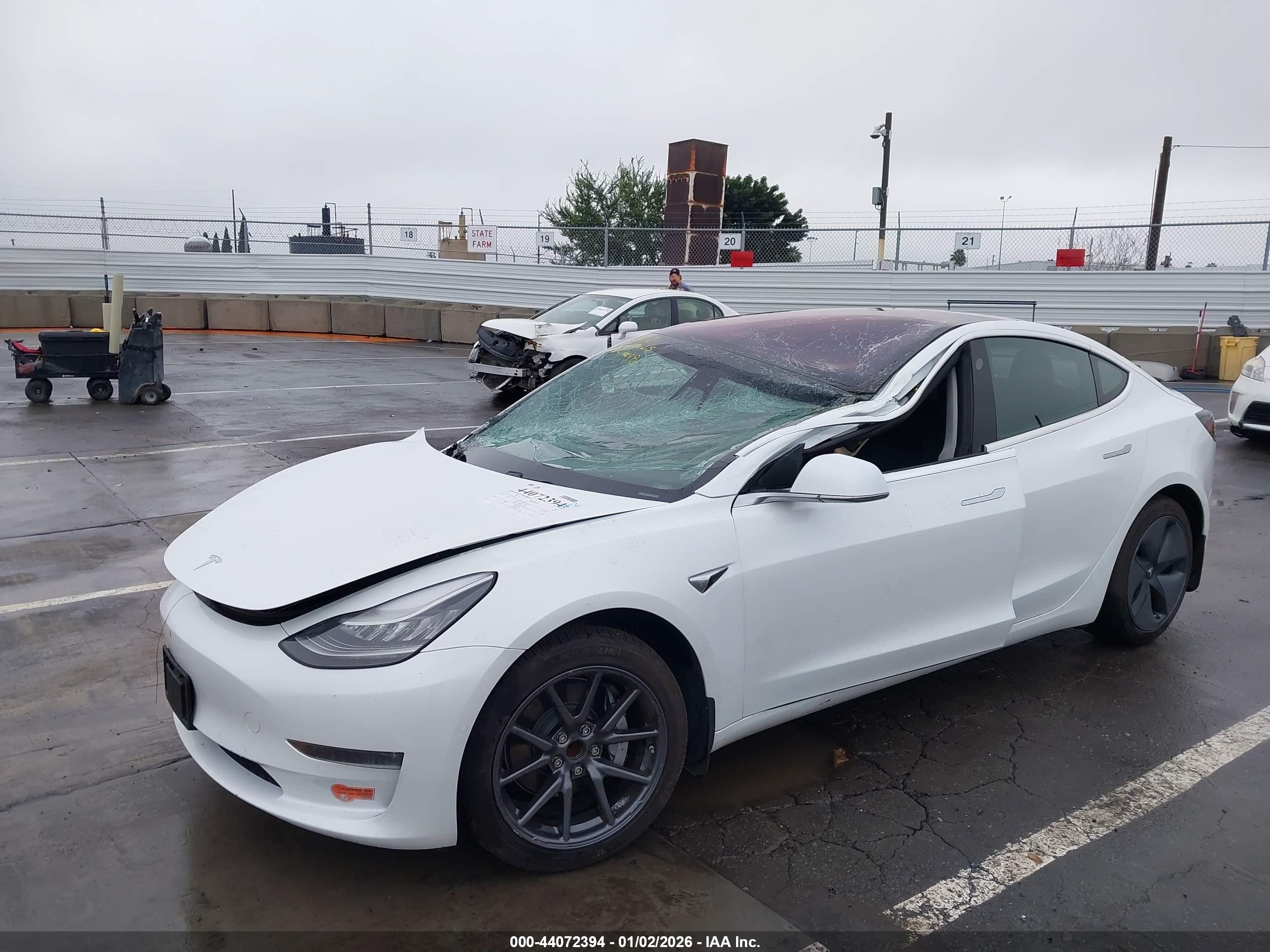 TESLA MODEL image 6