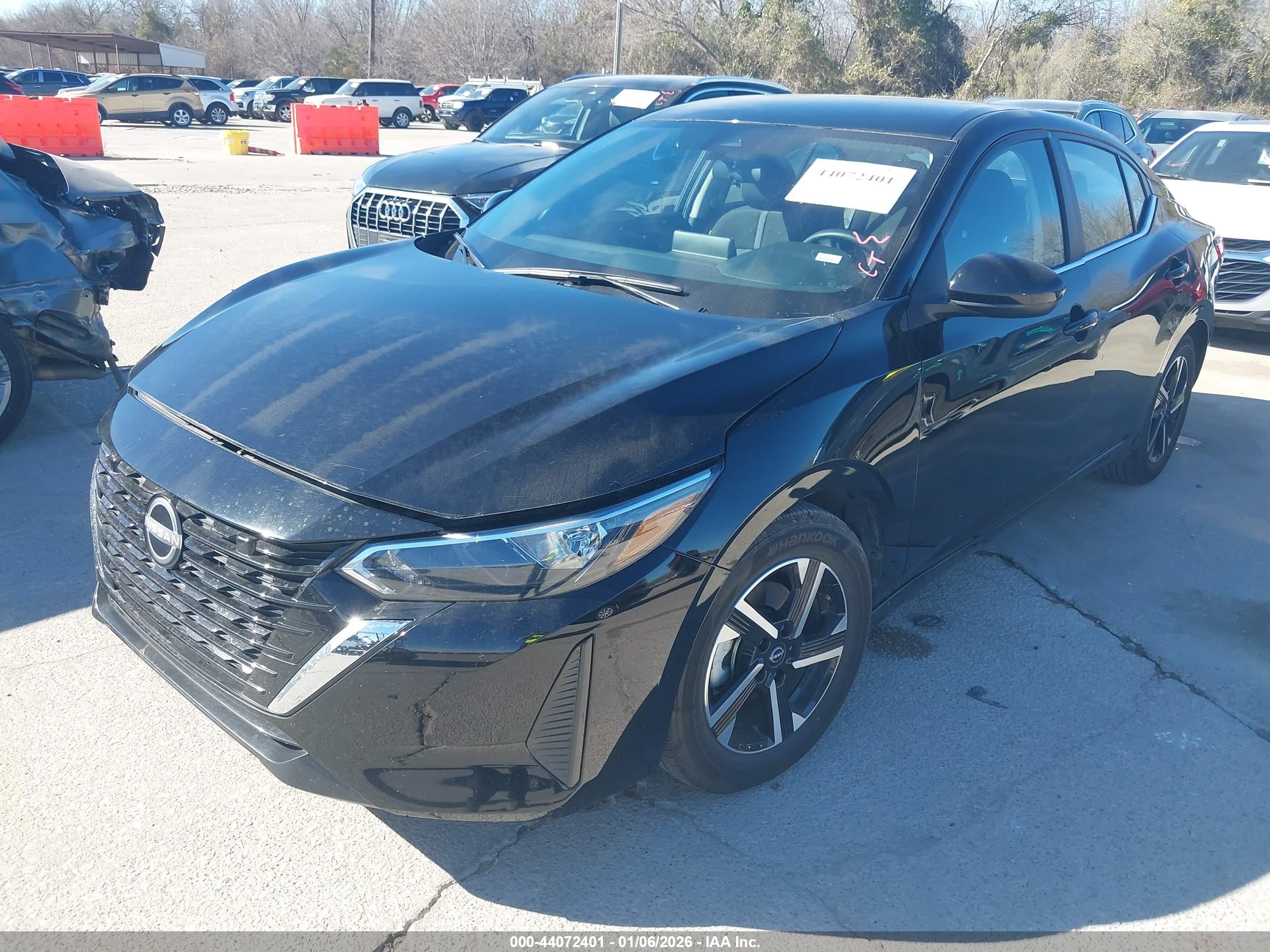 NISSAN SENTRA image 2