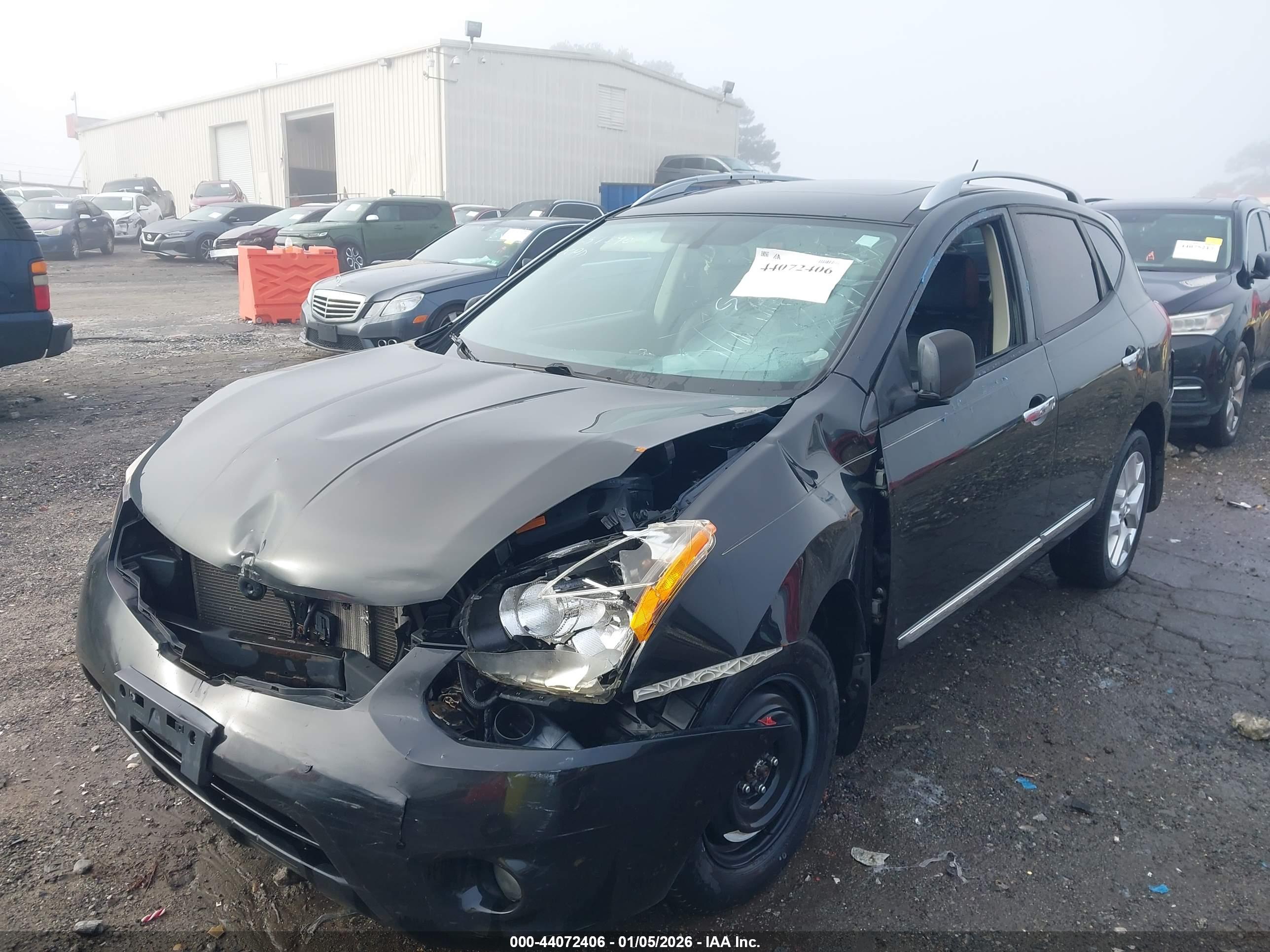 NISSAN ROGUE image 6