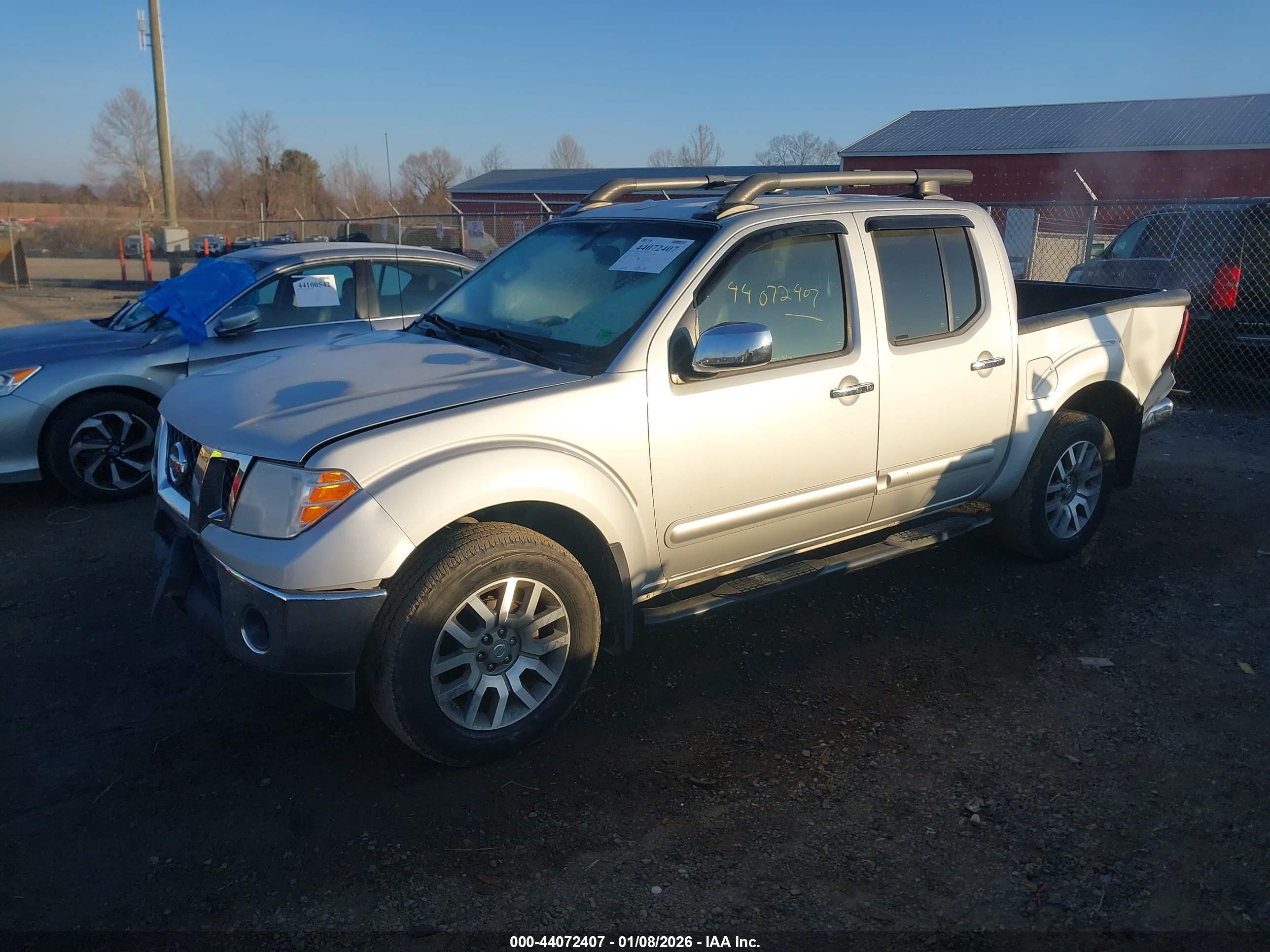 NISSAN FRONTIER image 2