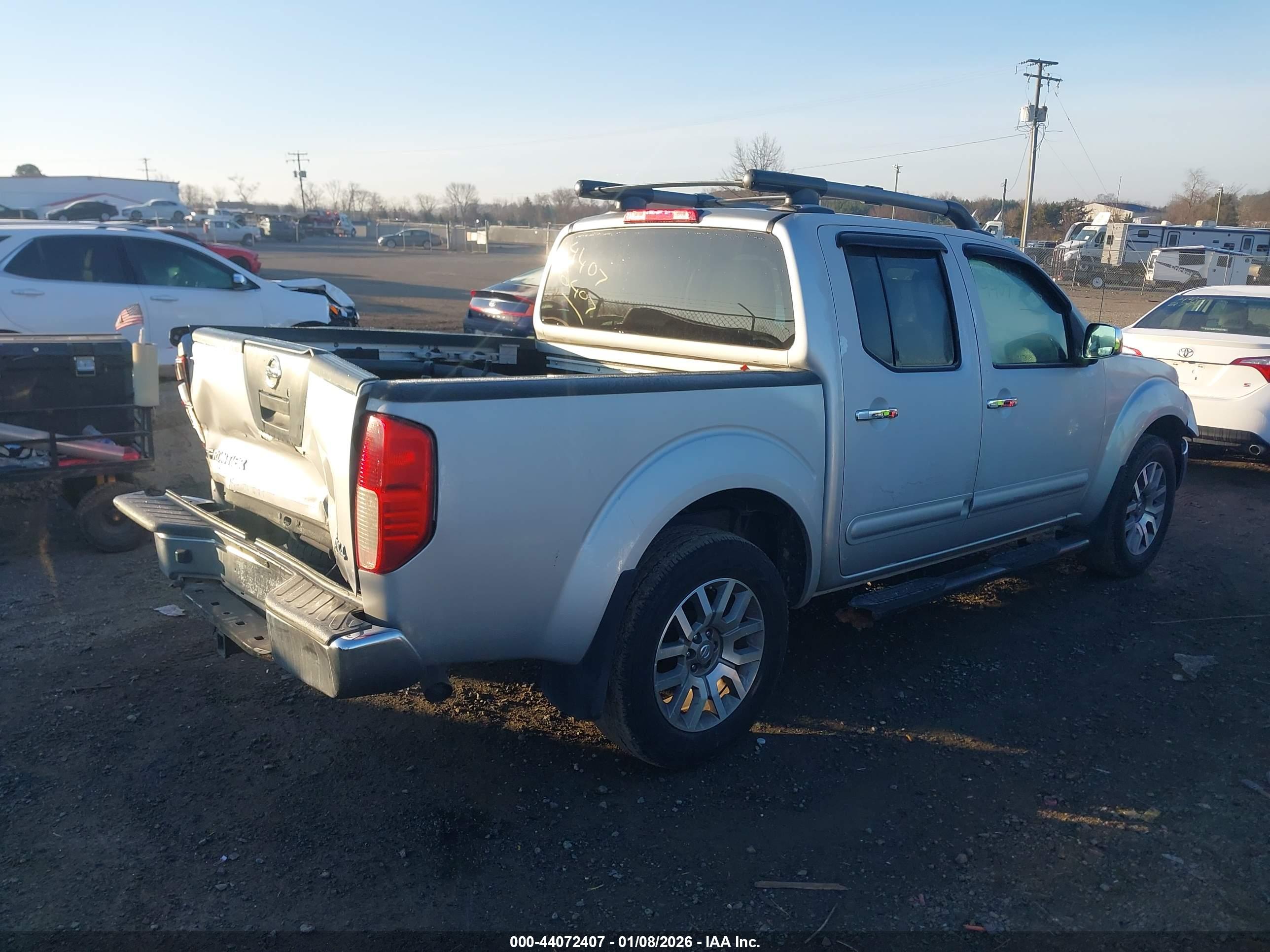 NISSAN FRONTIER image 4