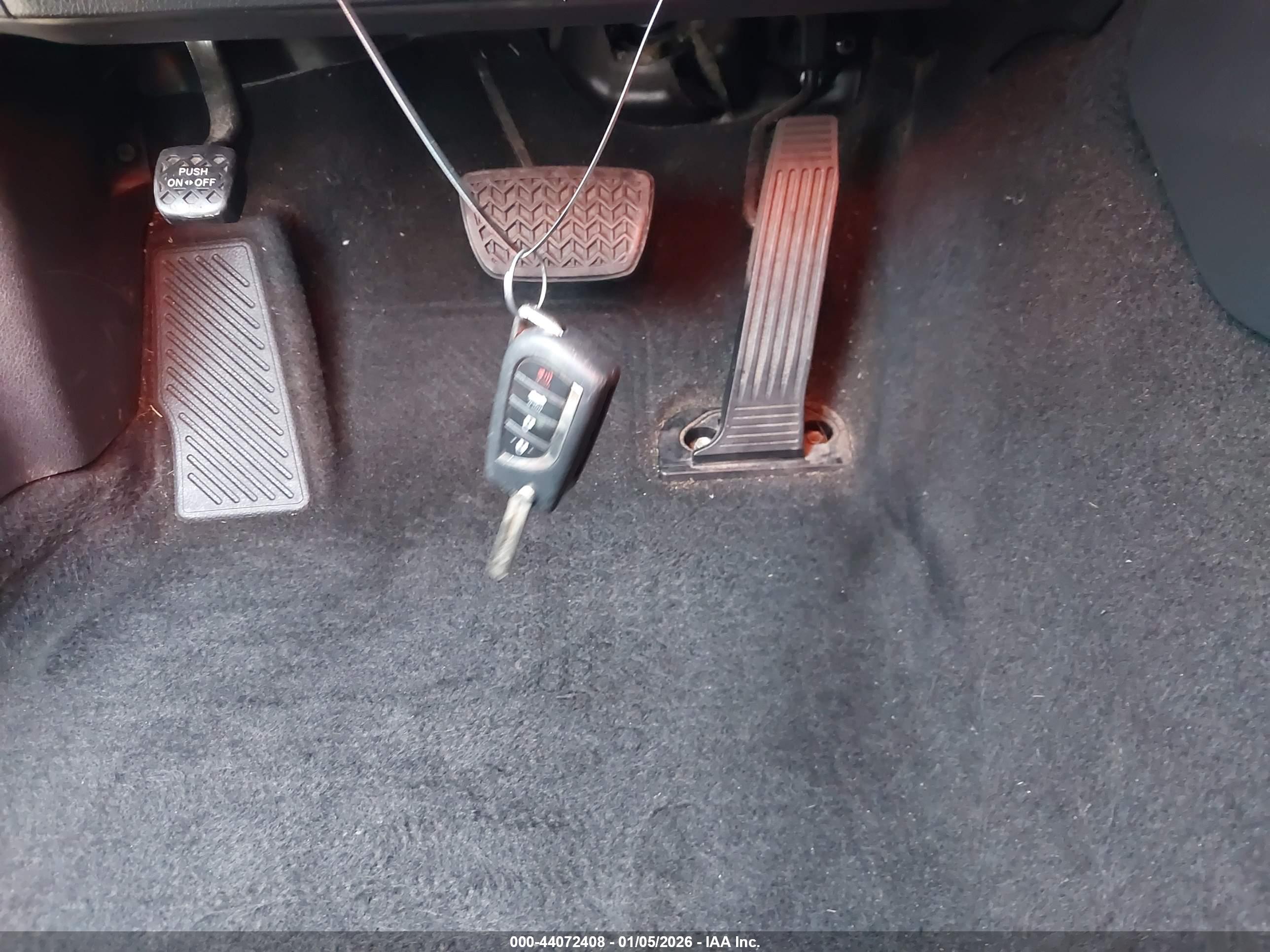 TOYOTA CAMRY image 11