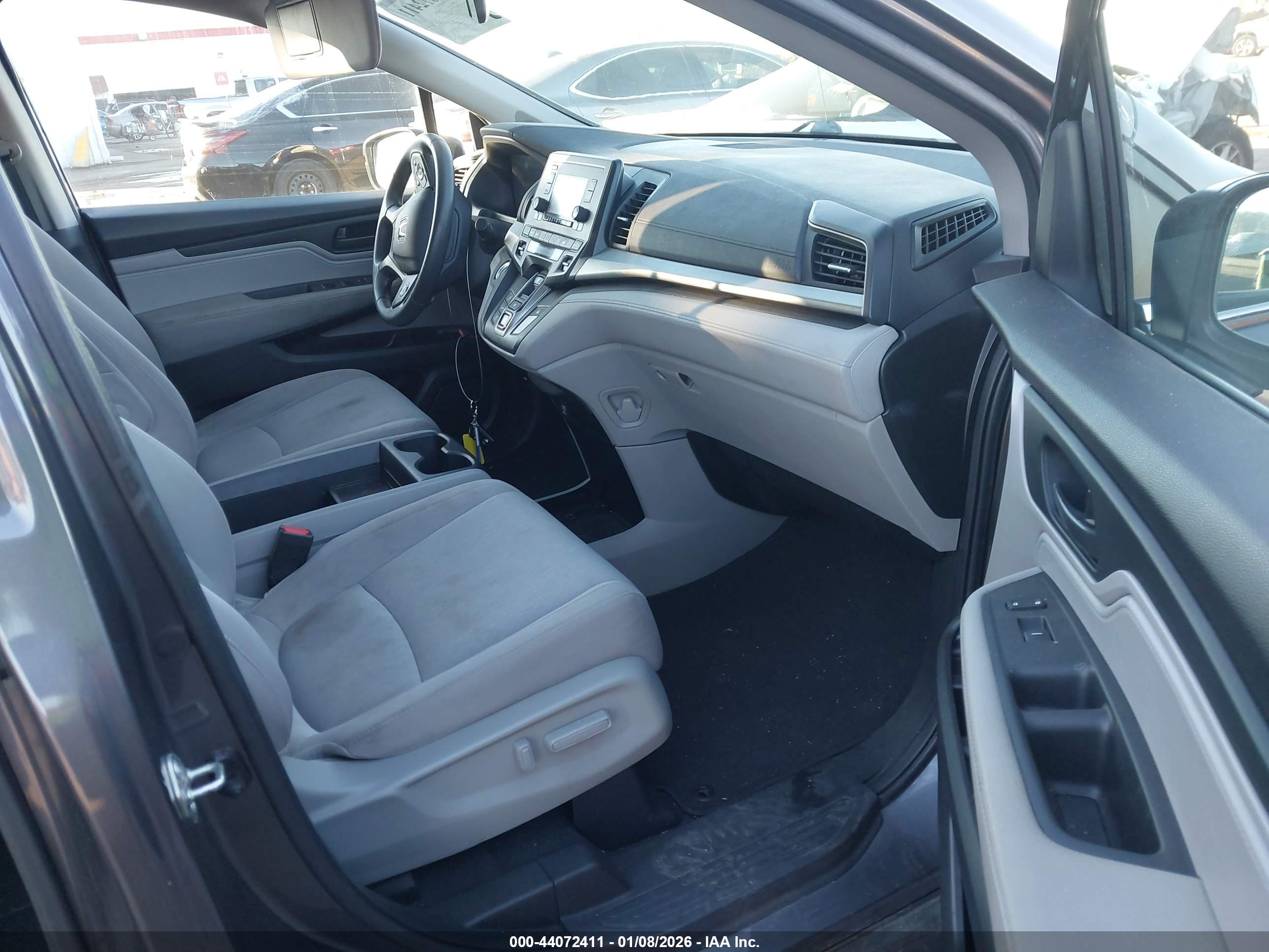 HONDA ODYSSEY image 5