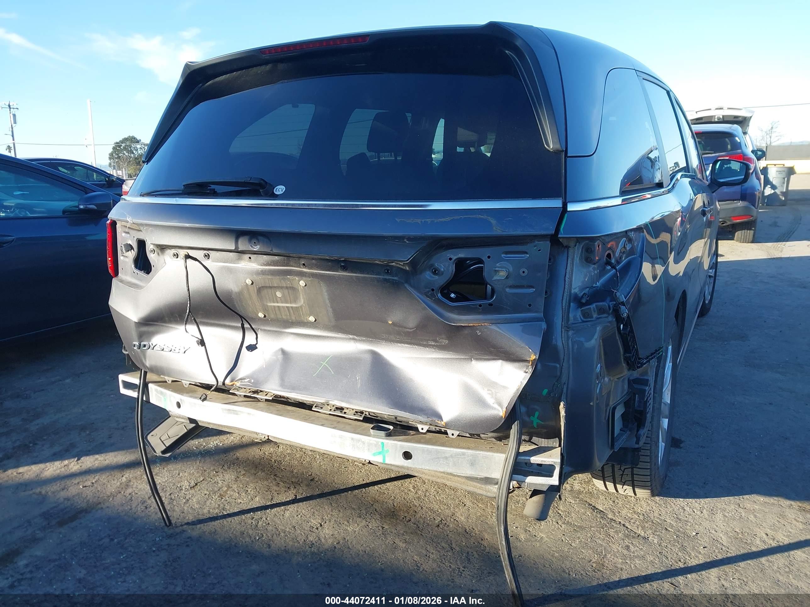 HONDA ODYSSEY image 6