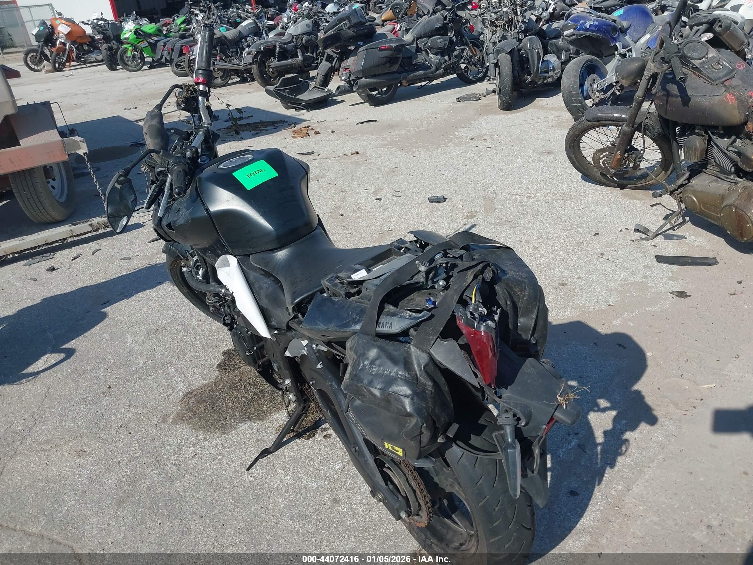 YAMAHA MT-03 image 3