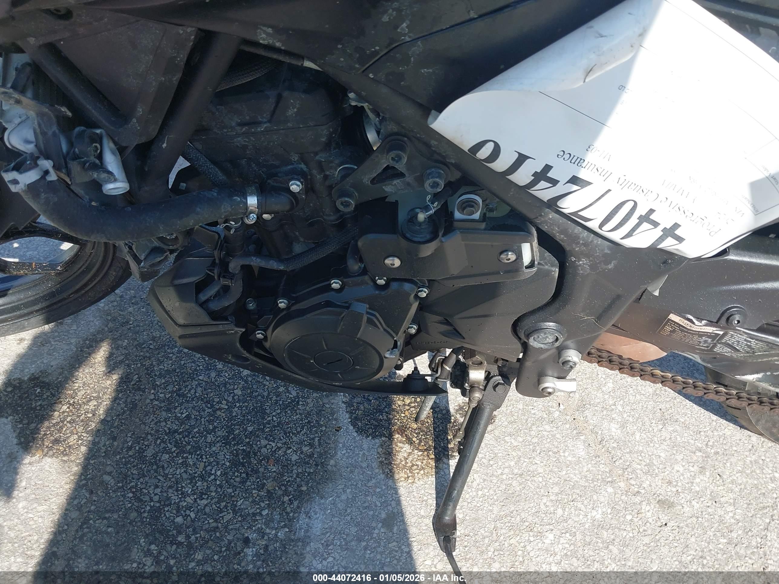 YAMAHA MT-03 image 9