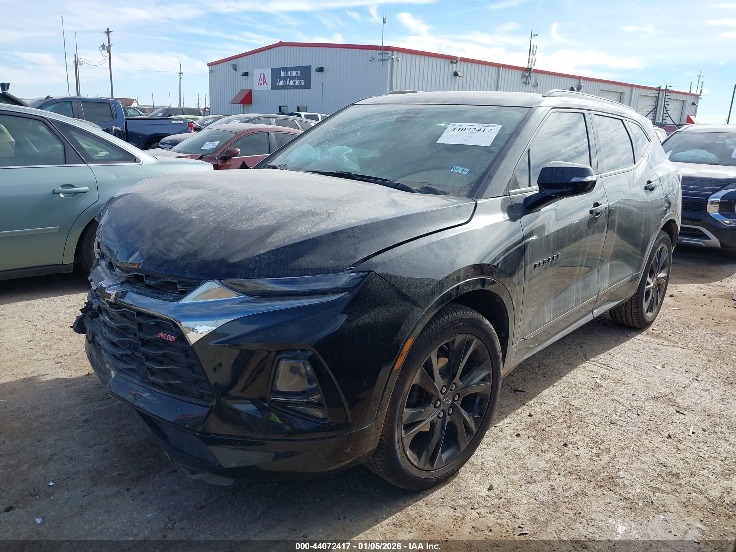 CHEVROLET BLAZER image 2