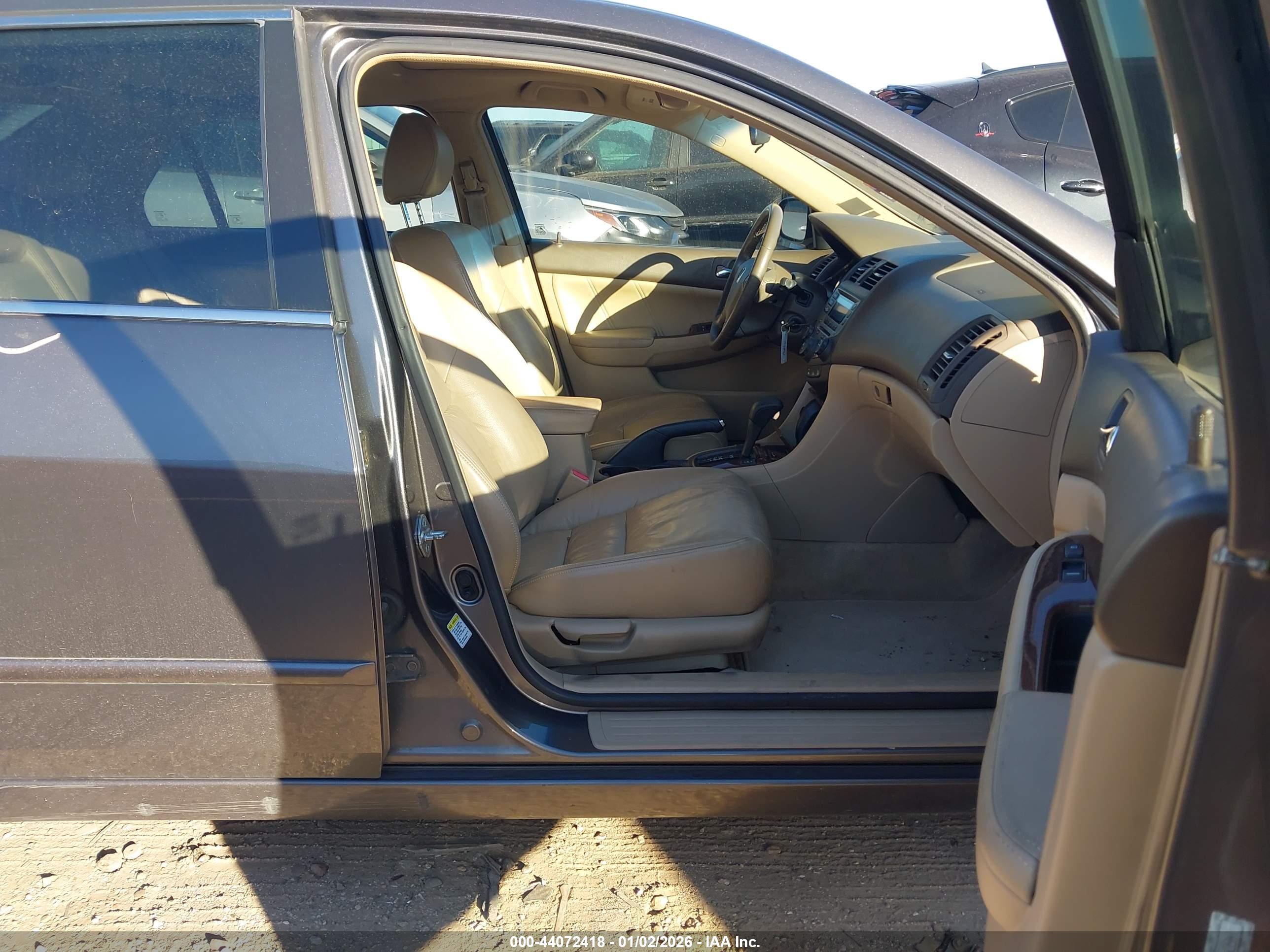 HONDA ACCORD image 5