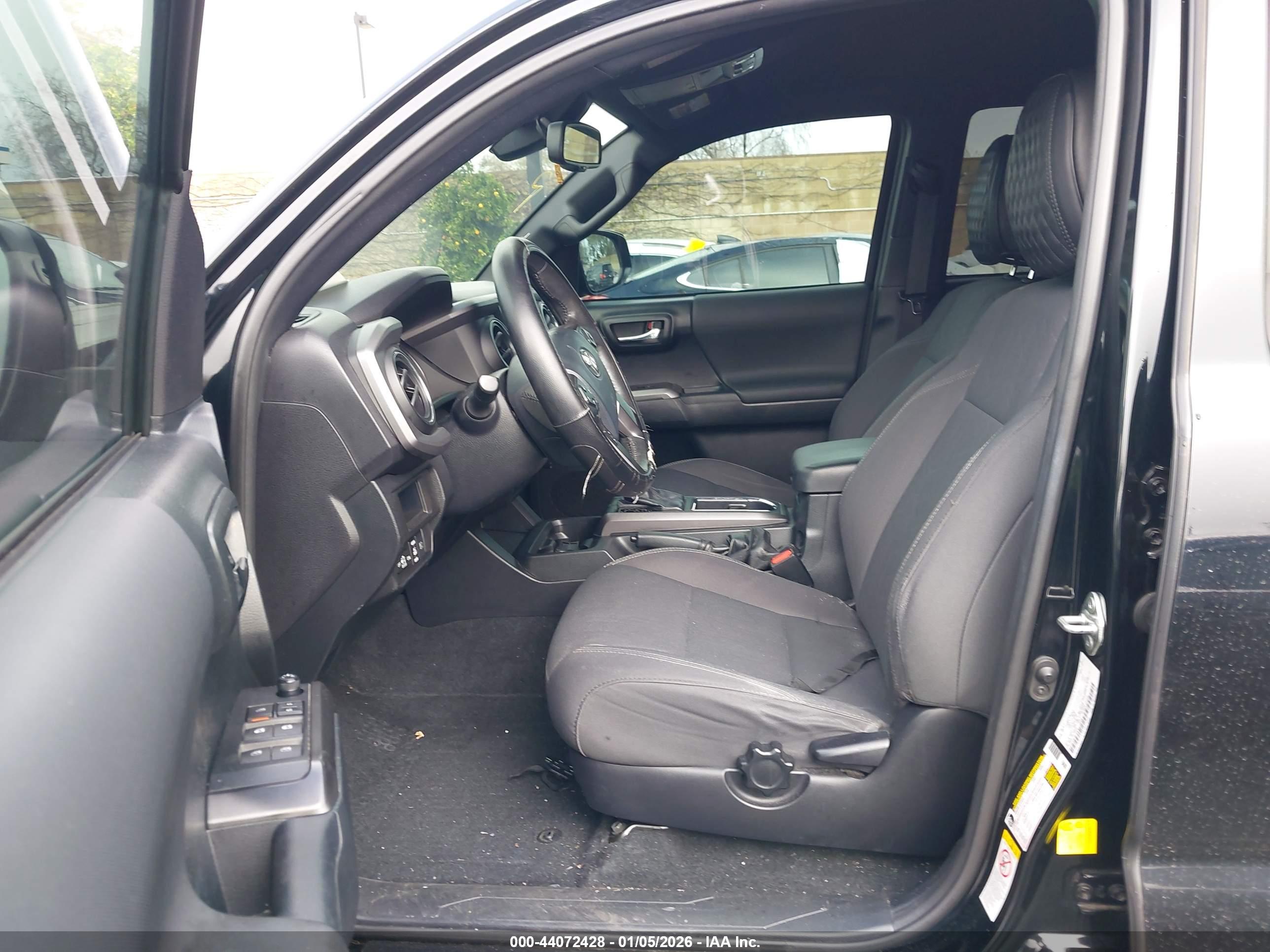 TOYOTA TACOMA image 5