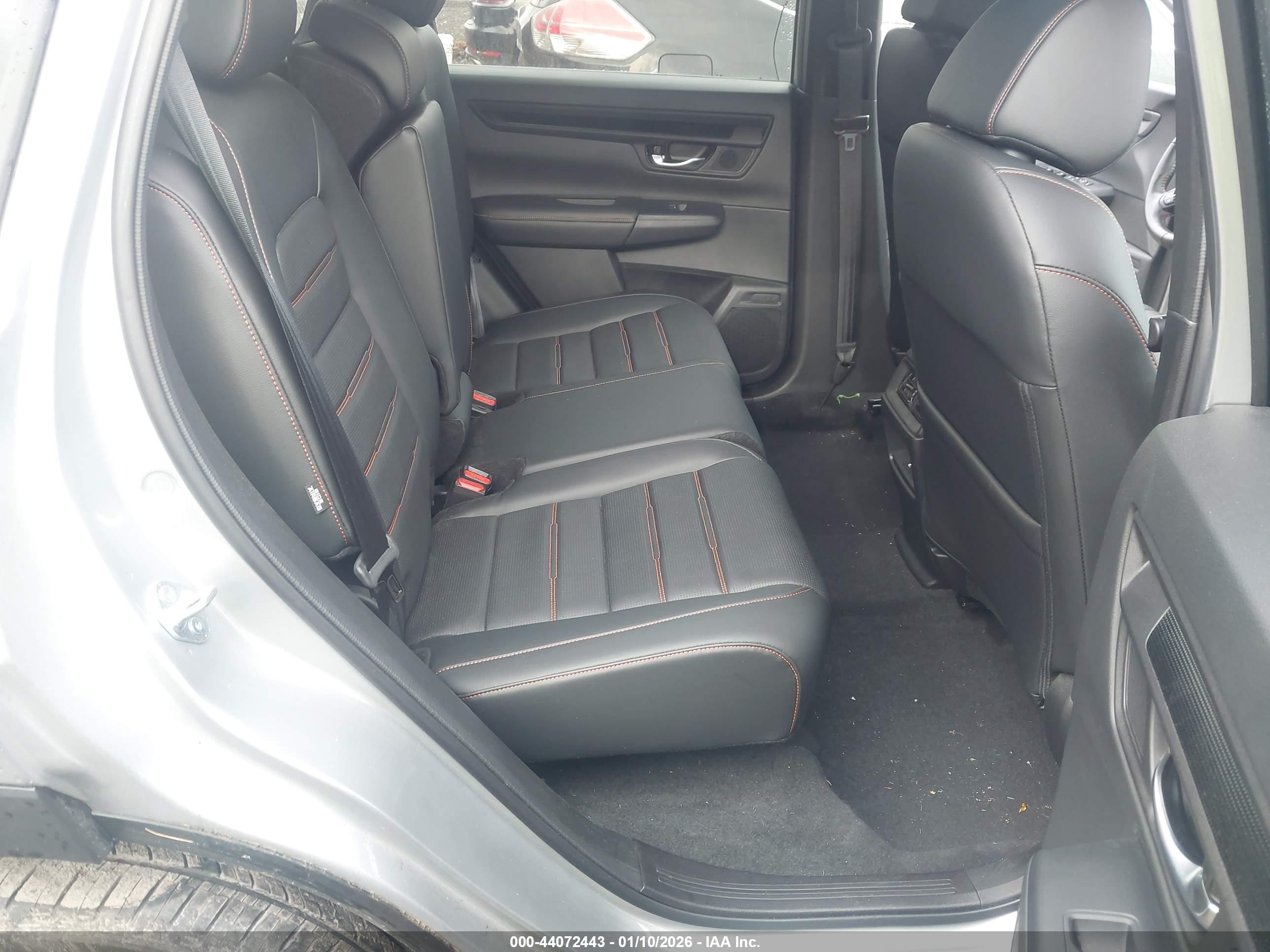 HONDA CR-V image 8