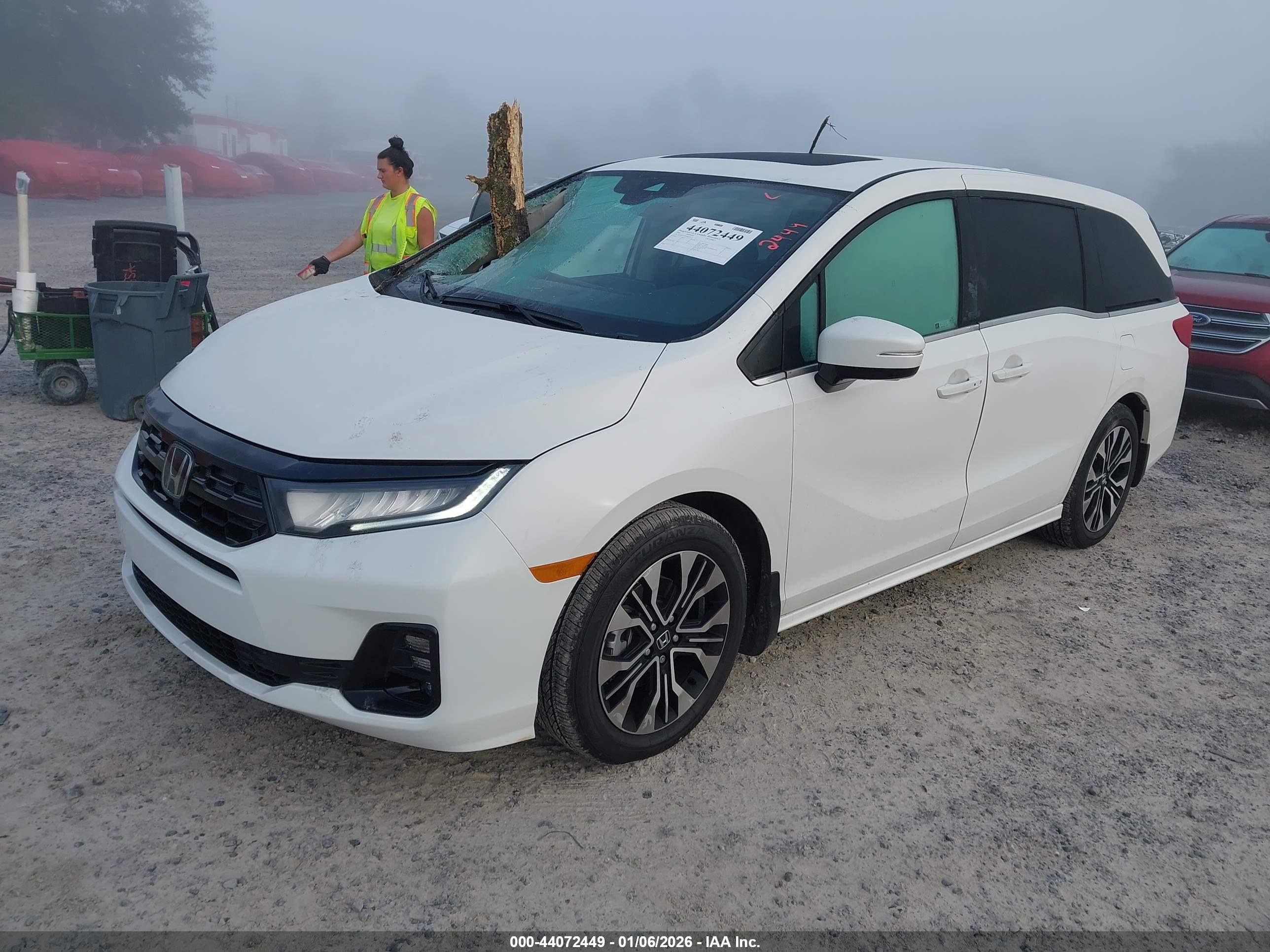 HONDA ODYSSEY image 2