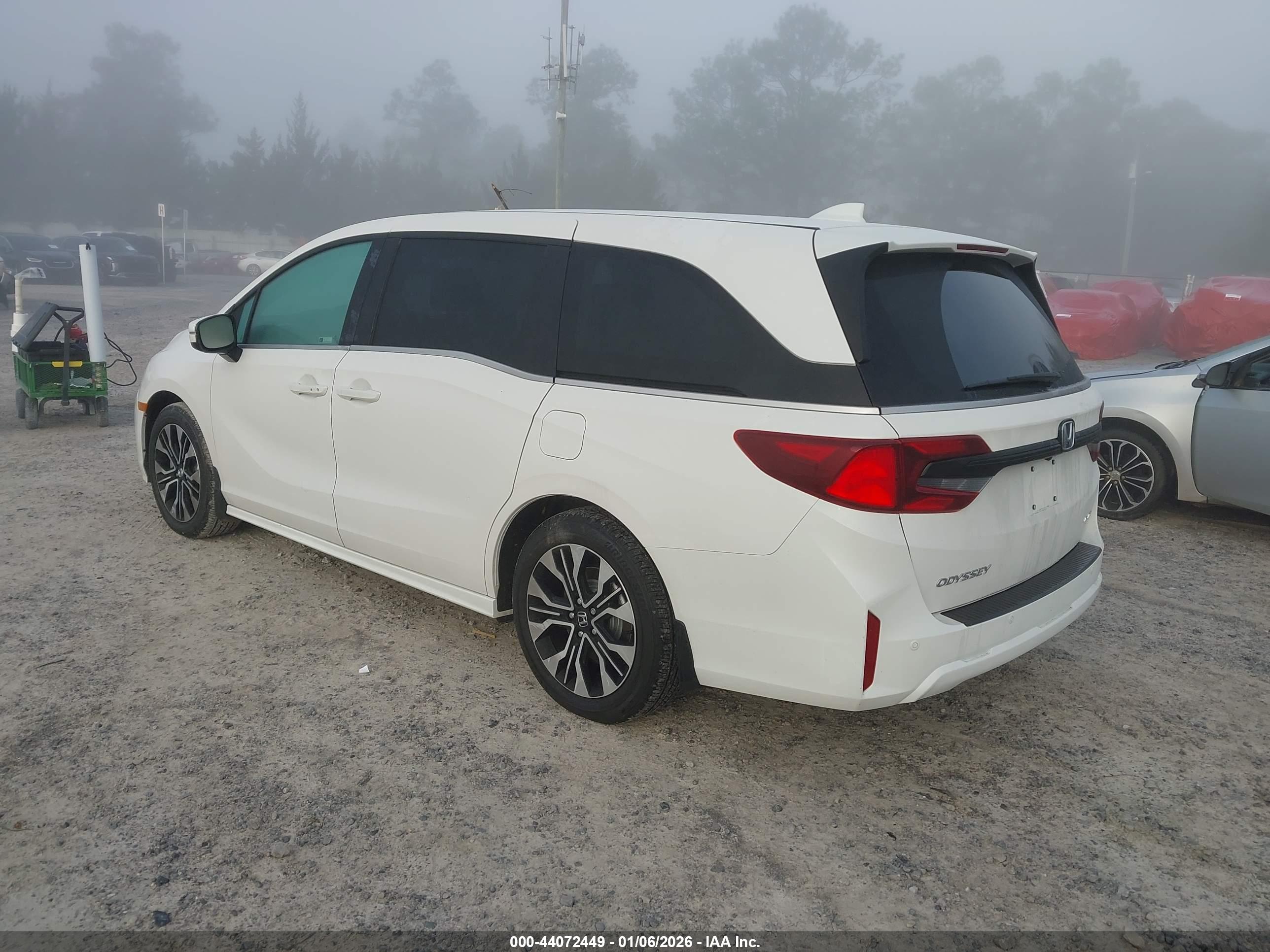 HONDA ODYSSEY image 3