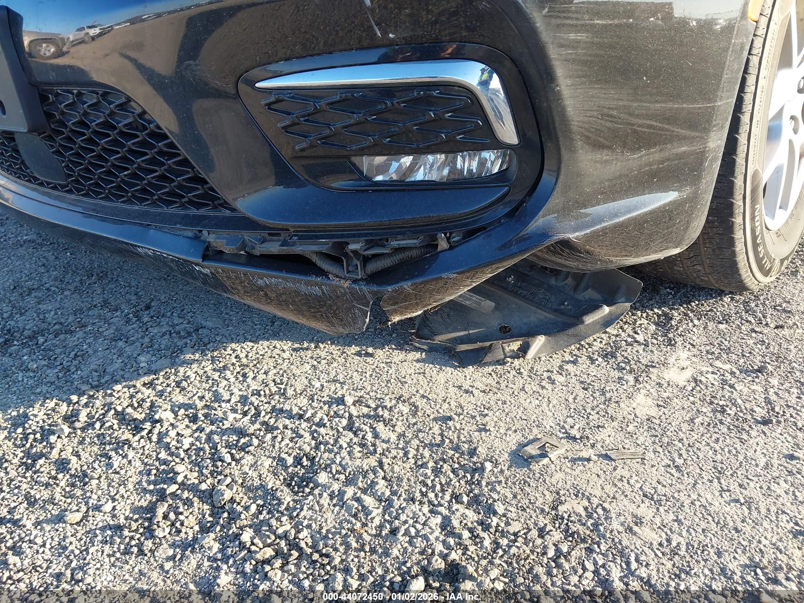 CHRYSLER PACIFICA image 6