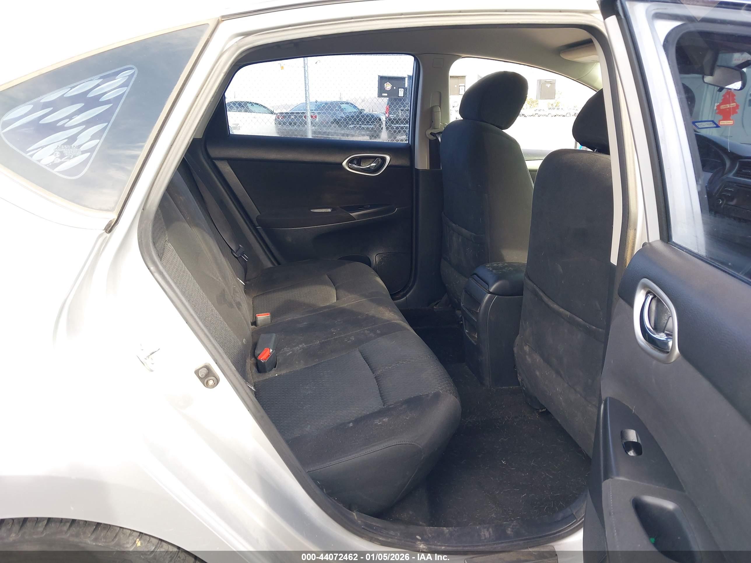 NISSAN SENTRA image 8