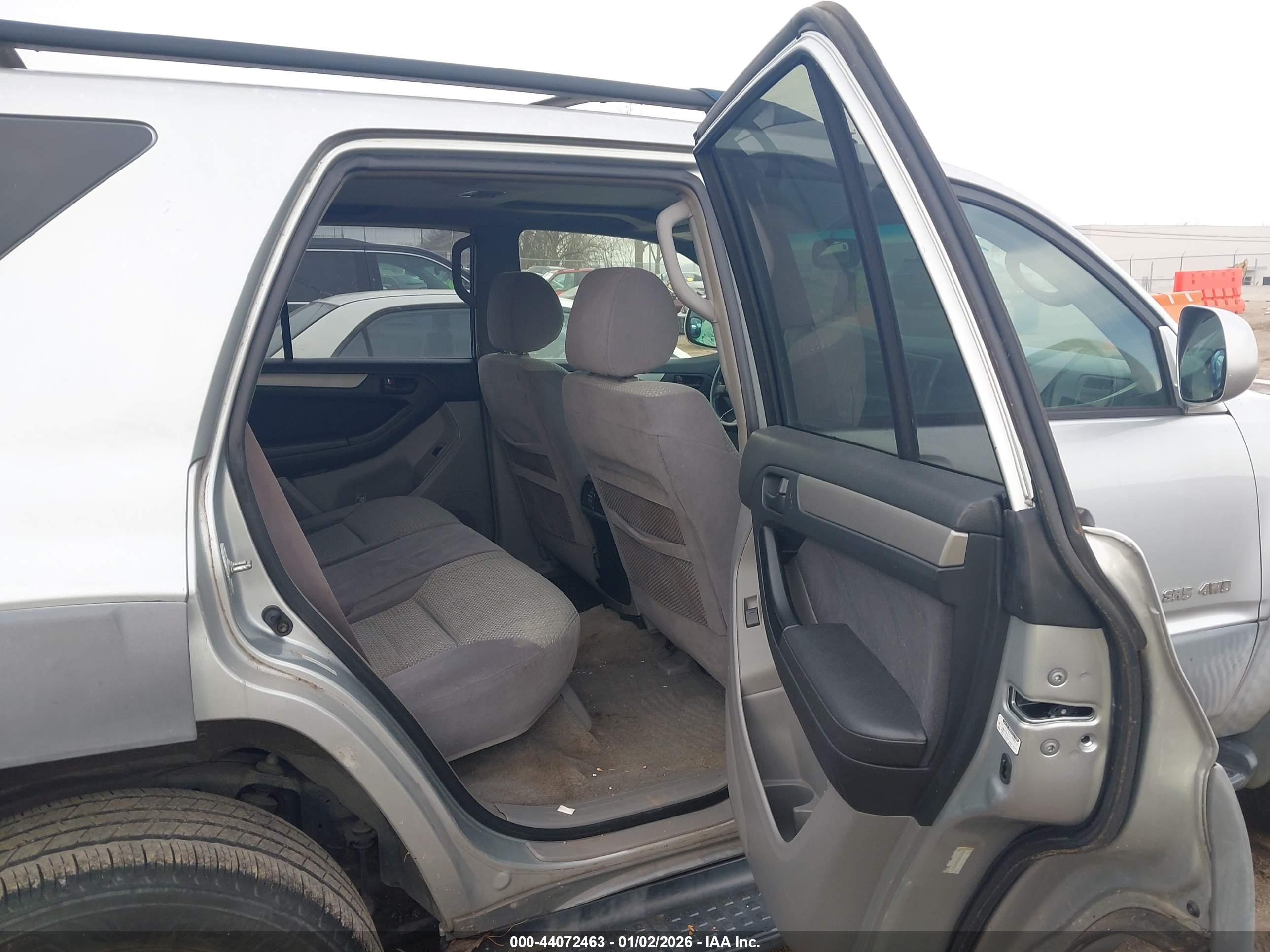 TOYOTA 4RUNNER image 8