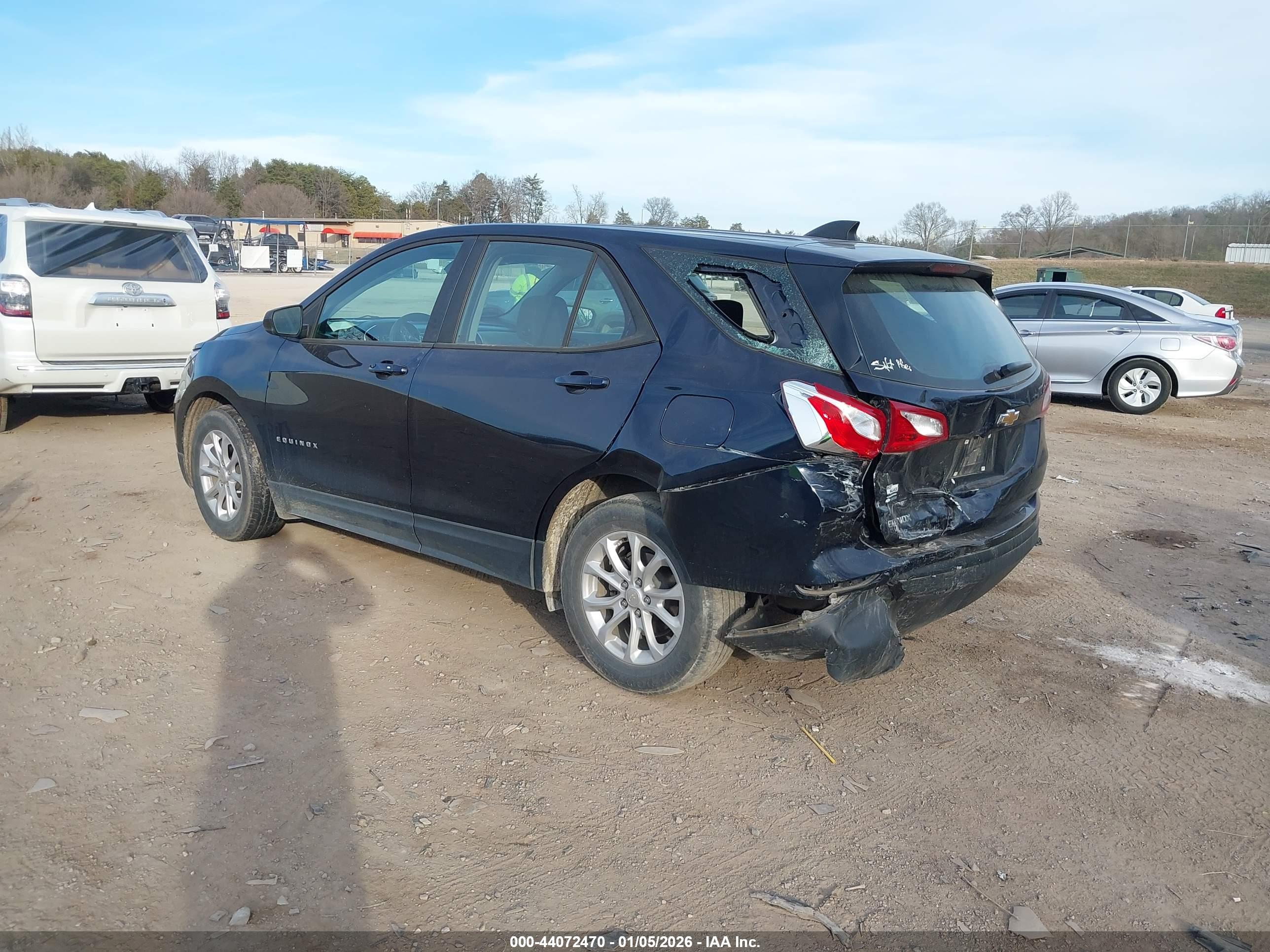CHEVROLET EQUINOX image 3