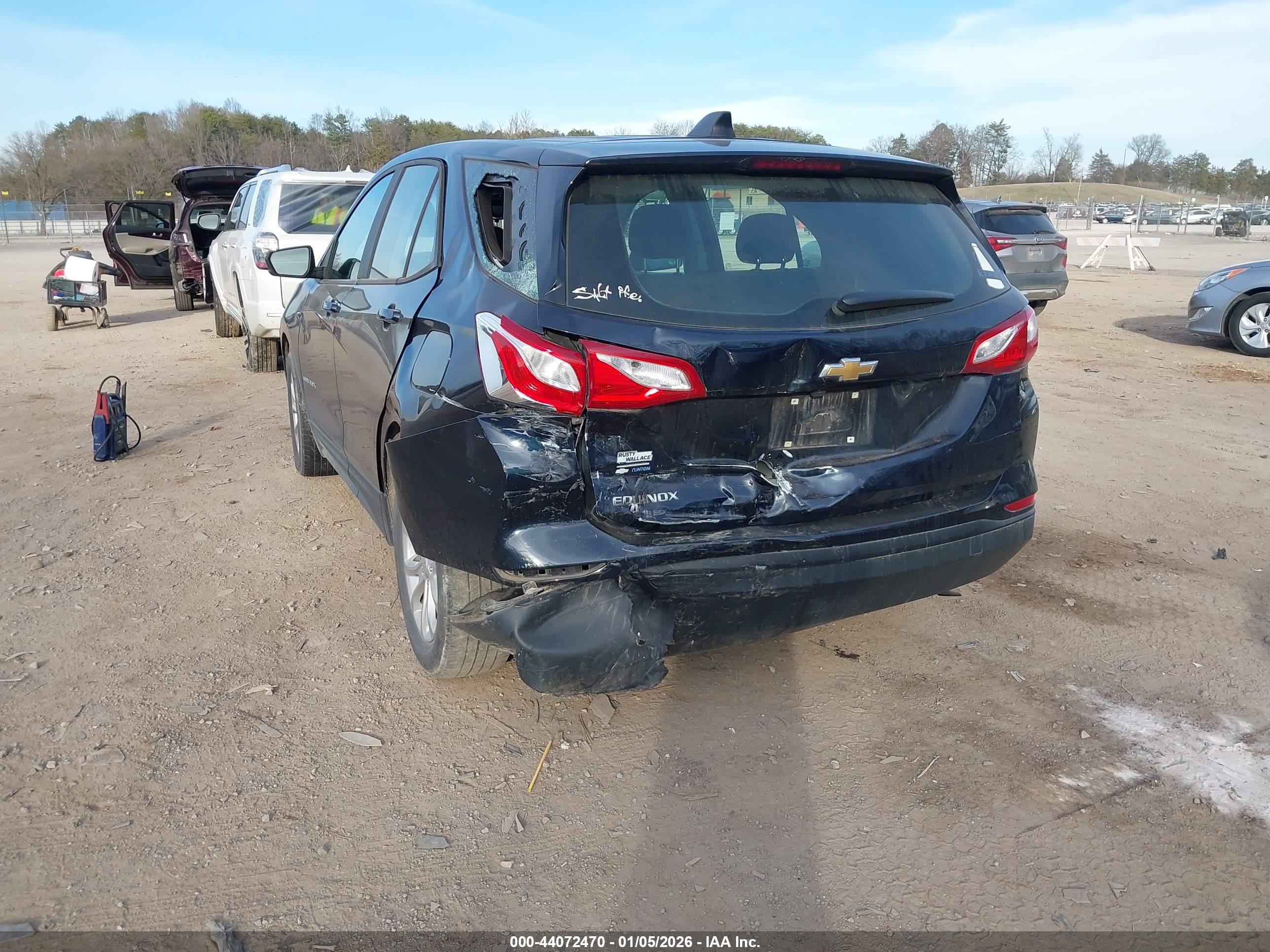 CHEVROLET EQUINOX image 6